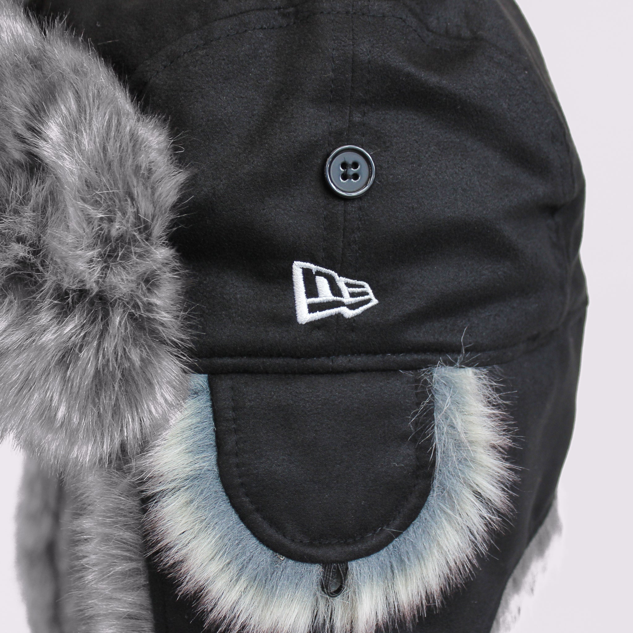 NEW ERA/ニューエラ  トラッパー Synthetic Suede シンセティックスウェード ブラック