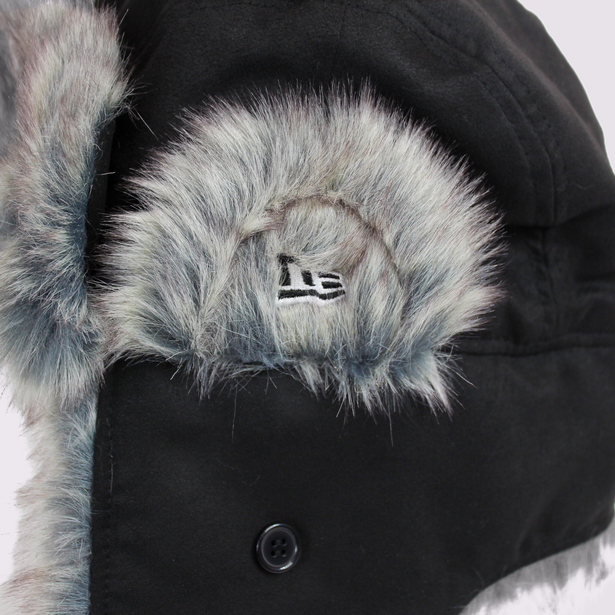 NEW ERA/ニューエラ  トラッパー Synthetic Suede シンセティックスウェード ブラック