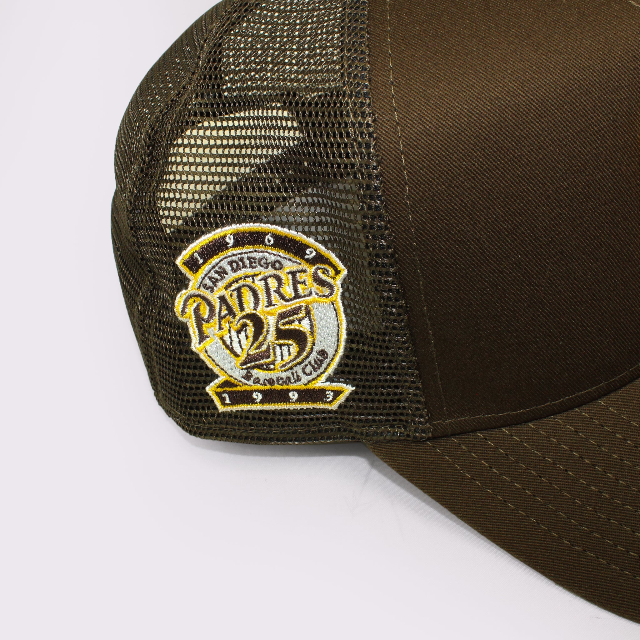 NEW ERA 9FORTY A-Frame トラッカー MLB Side Patch サンディエゴ・パドレス ウォルナット