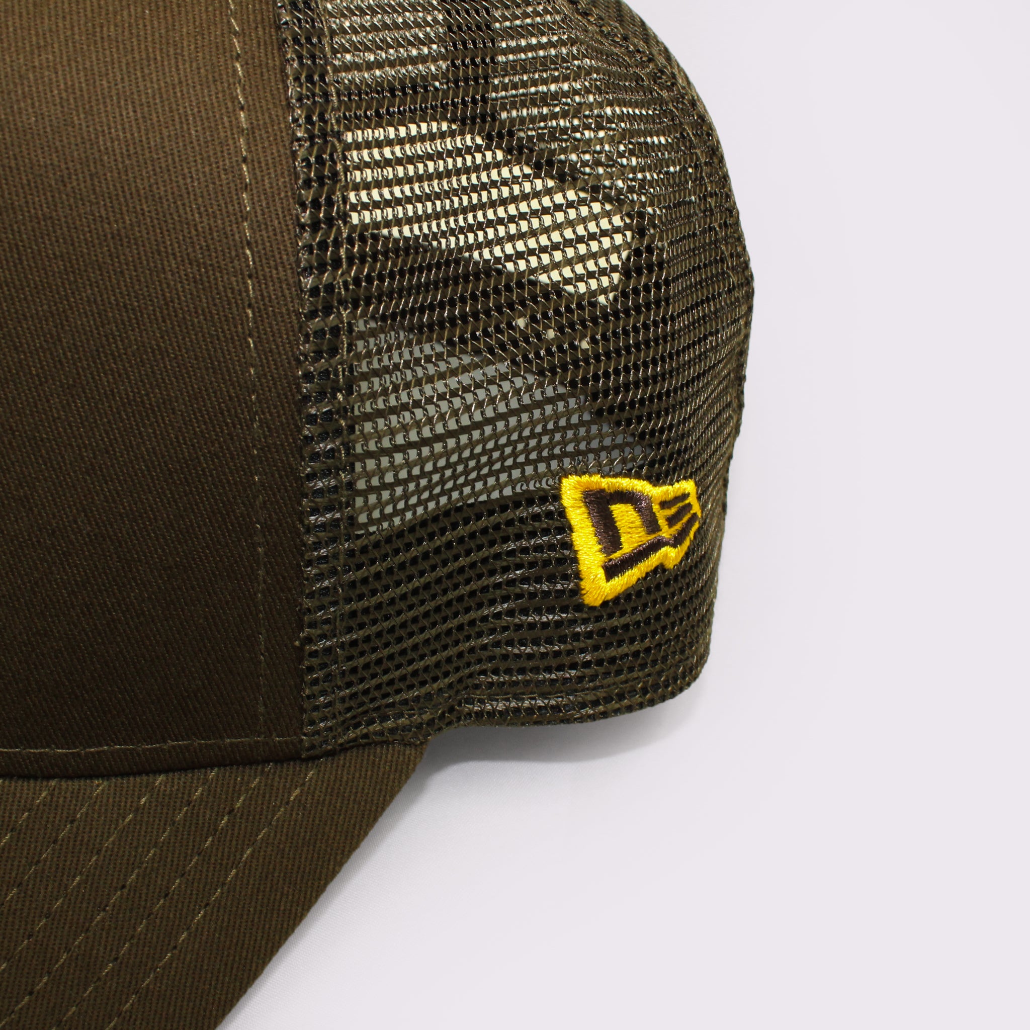 NEW ERA 9FORTY A-Frame トラッカー MLB Side Patch サンディエゴ・パドレス ウォルナット