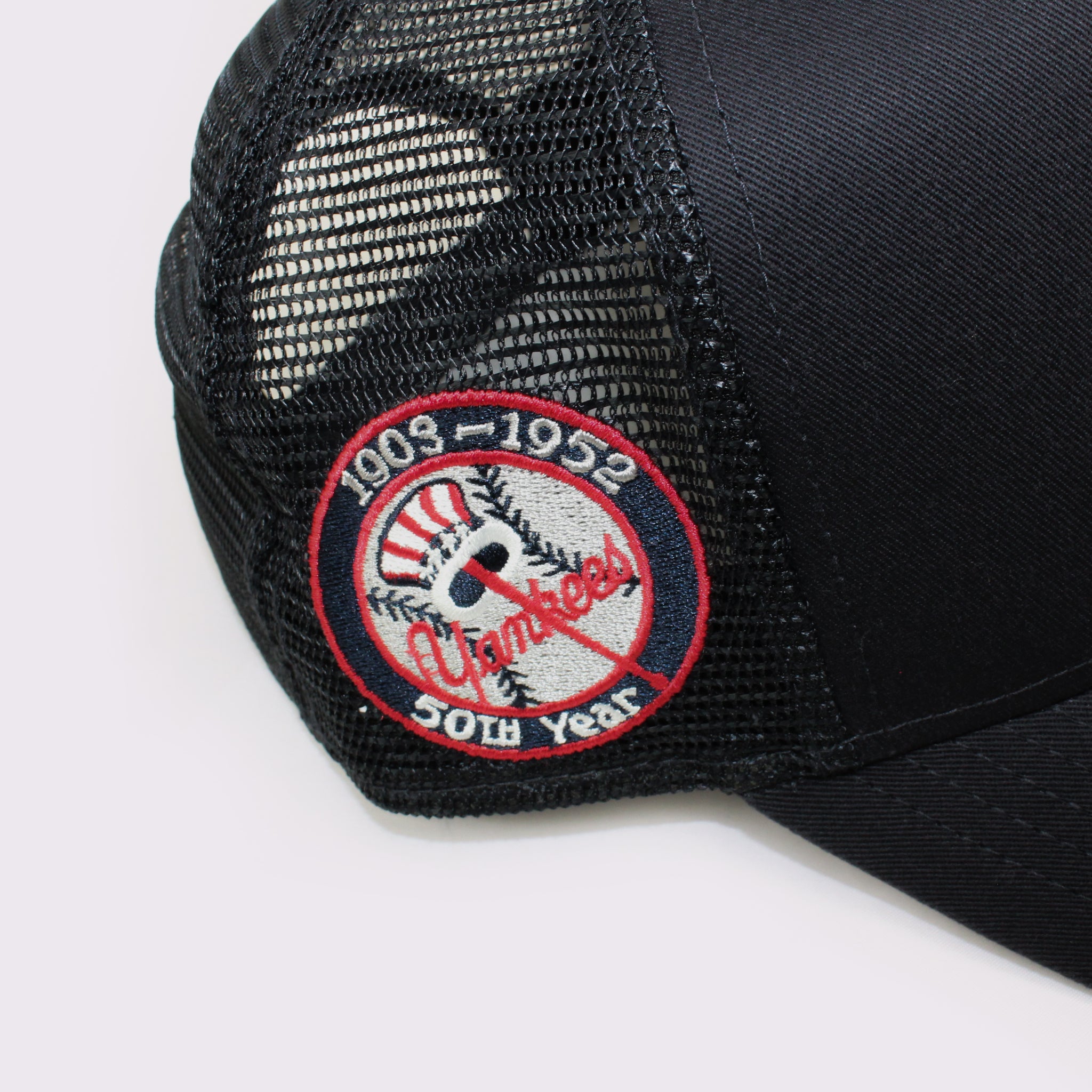 NEW ERA 9FORTY A-Frame トラッカー MLB Side Patch ニューヨーク・ヤンキース ネイビー