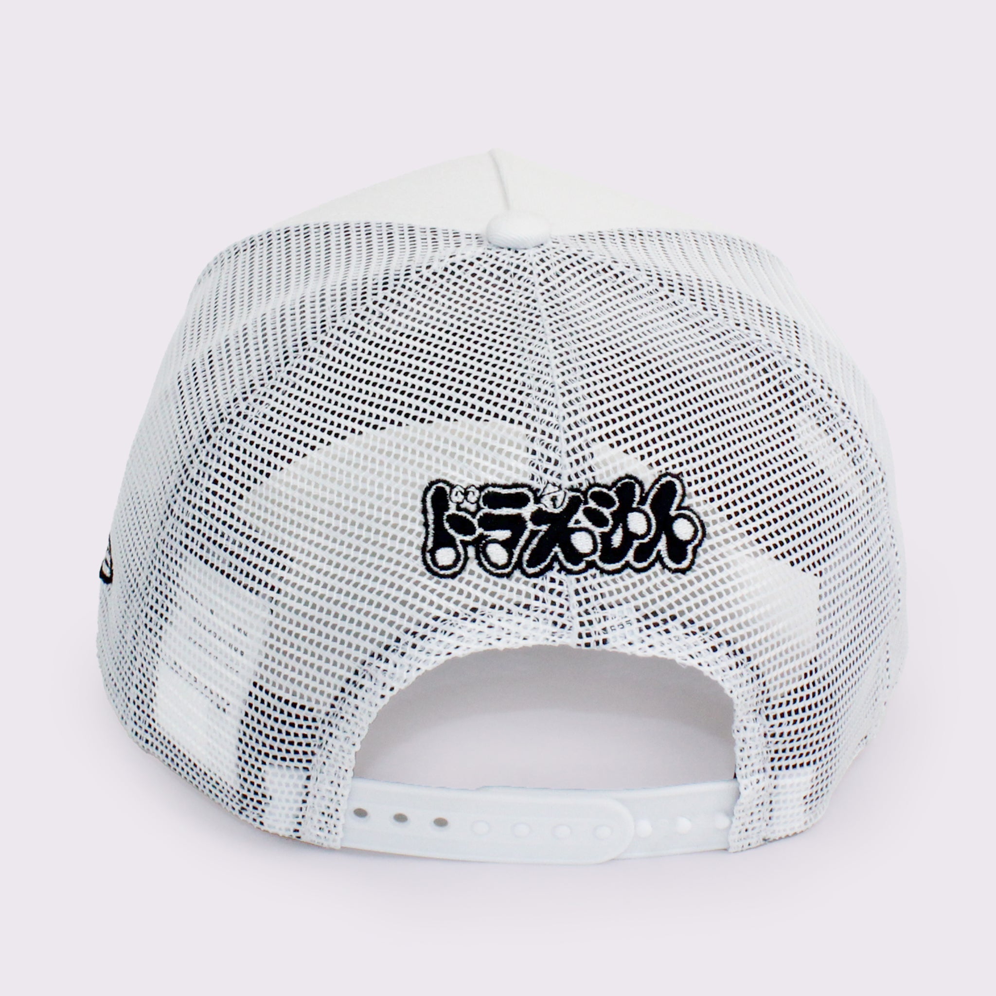 NEW ERA 9FORTY A-Frame トラッカー ドラえもん THE BEST FRIEND ホワイト |【公式】帽子専門店 ATRENA(アトレナ) オンラインストア