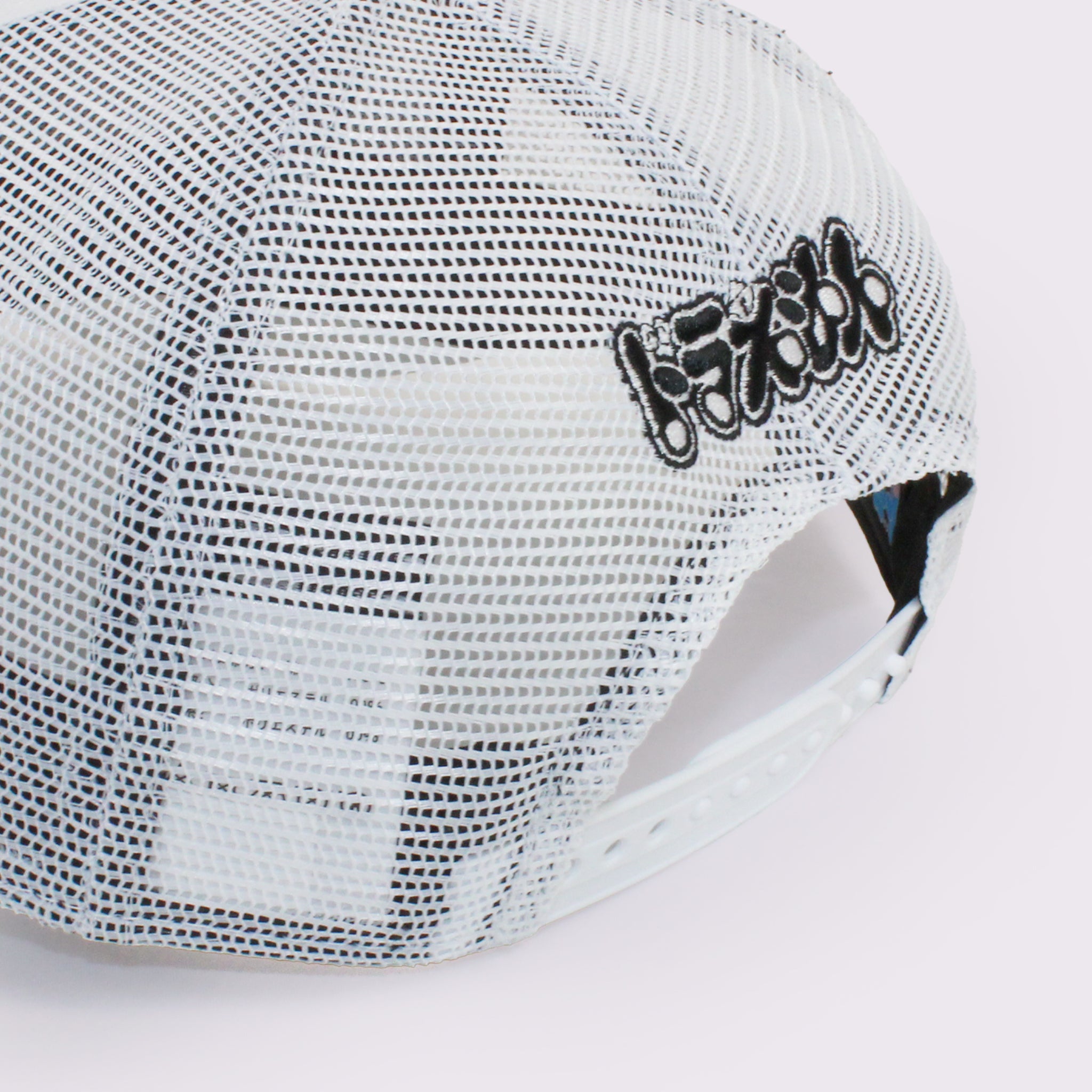 NEW ERA 9FORTY A-Frame トラッカー ドラえもん THE BEST FRIEND ホワイト |【公式】帽子専門店 ATRENA(アトレナ) オンラインストア