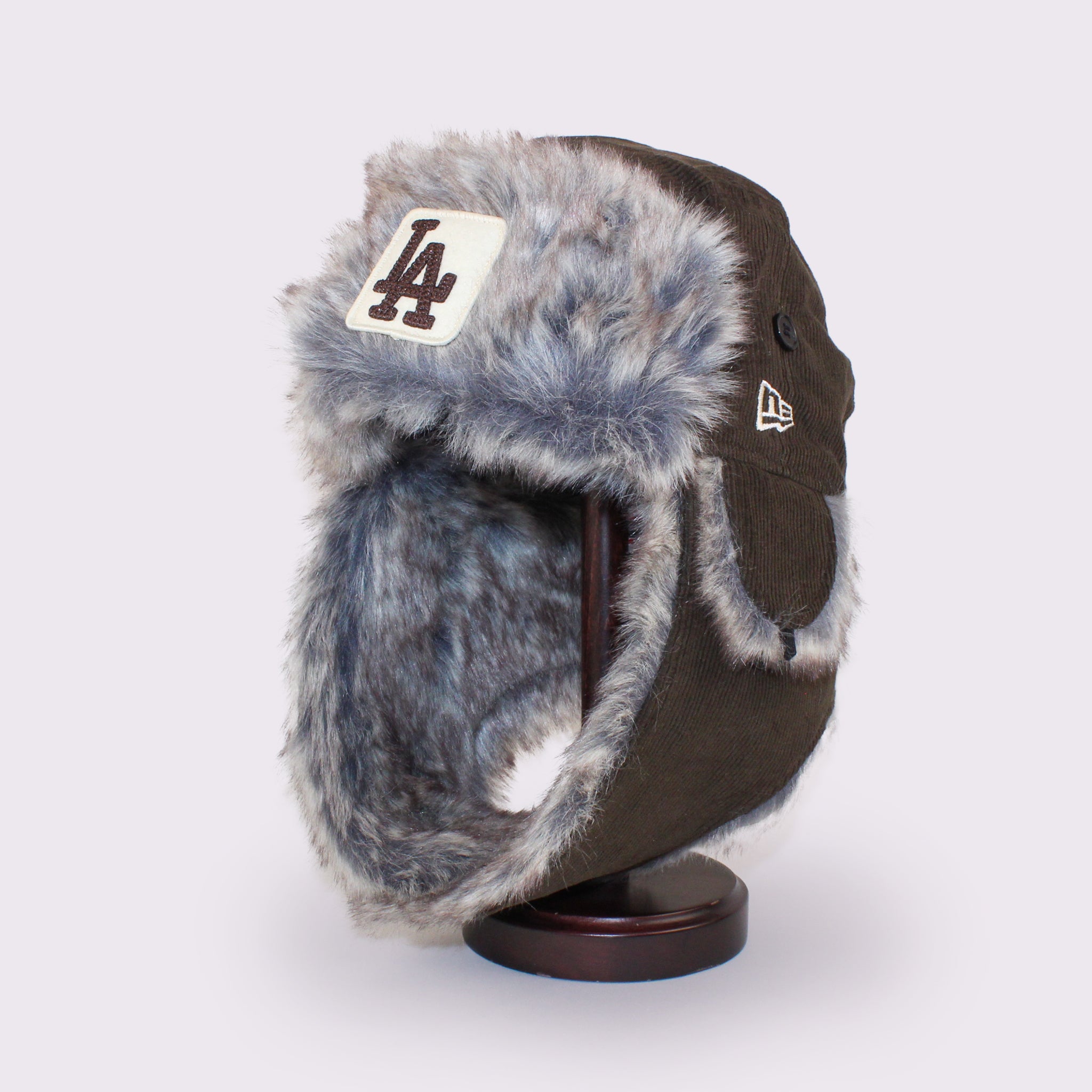 NEW ERA トラッパー コーデュロイ ロサンゼルス・ドジャース ウォルナット