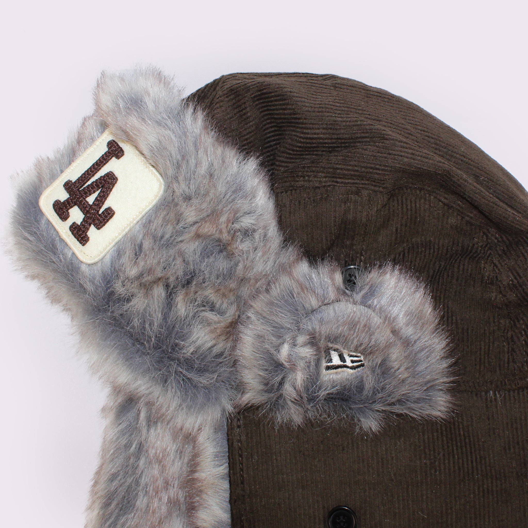 NEW ERA トラッパー コーデュロイ ロサンゼルス・ドジャース ウォルナット