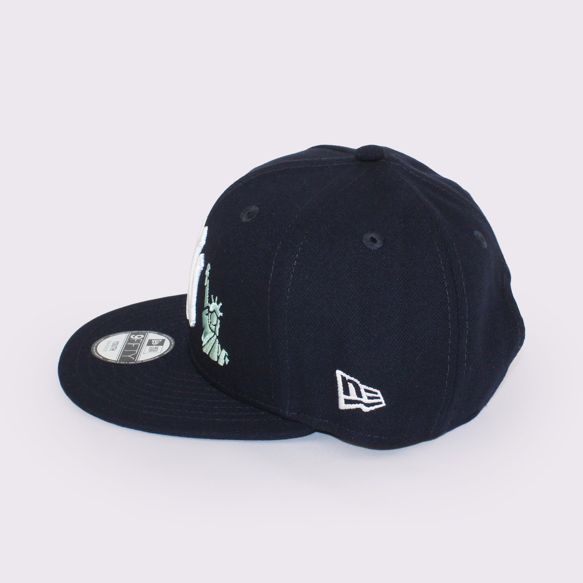 NEW ERA Youth 9FIFTY 自由の女神 エンブロイダリー ニューヨーク・ヤンキース ネイビー