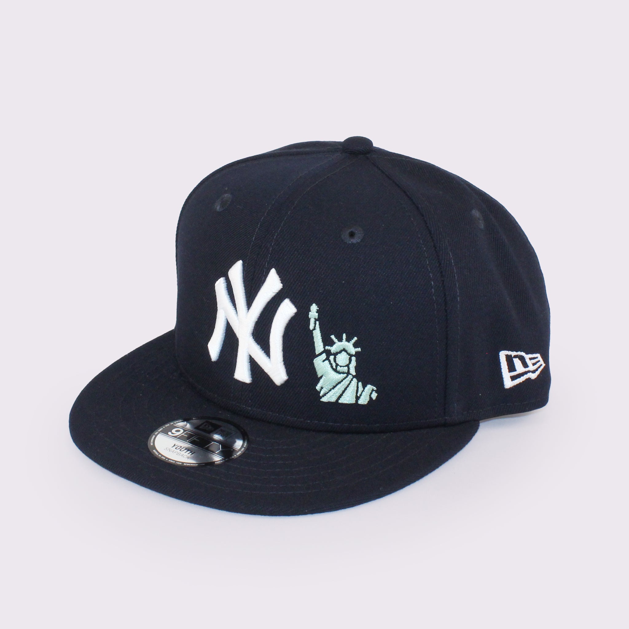 NEW ERA Youth 9FIFTY 自由の女神 エンブロイダリー ニューヨーク・ヤンキース ネイビー