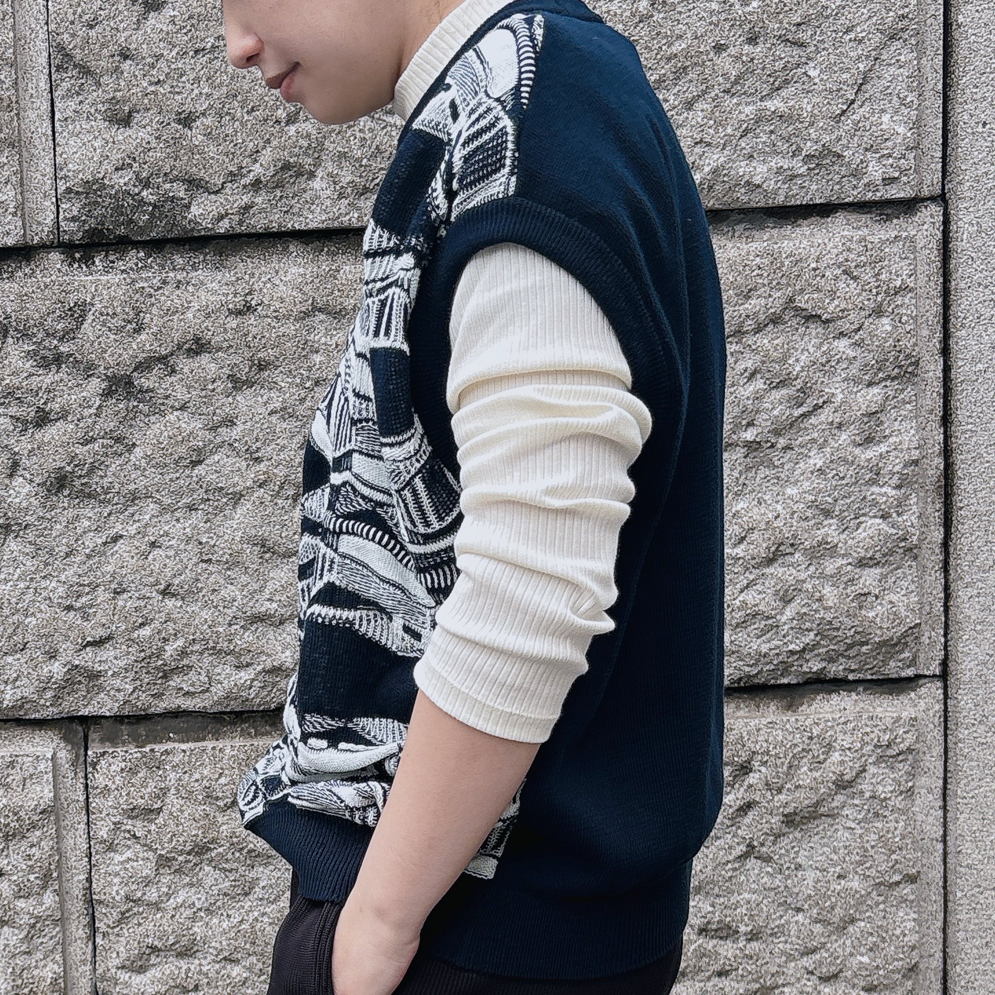 【HKD/花澤ニットデザイン】波柄ベスト