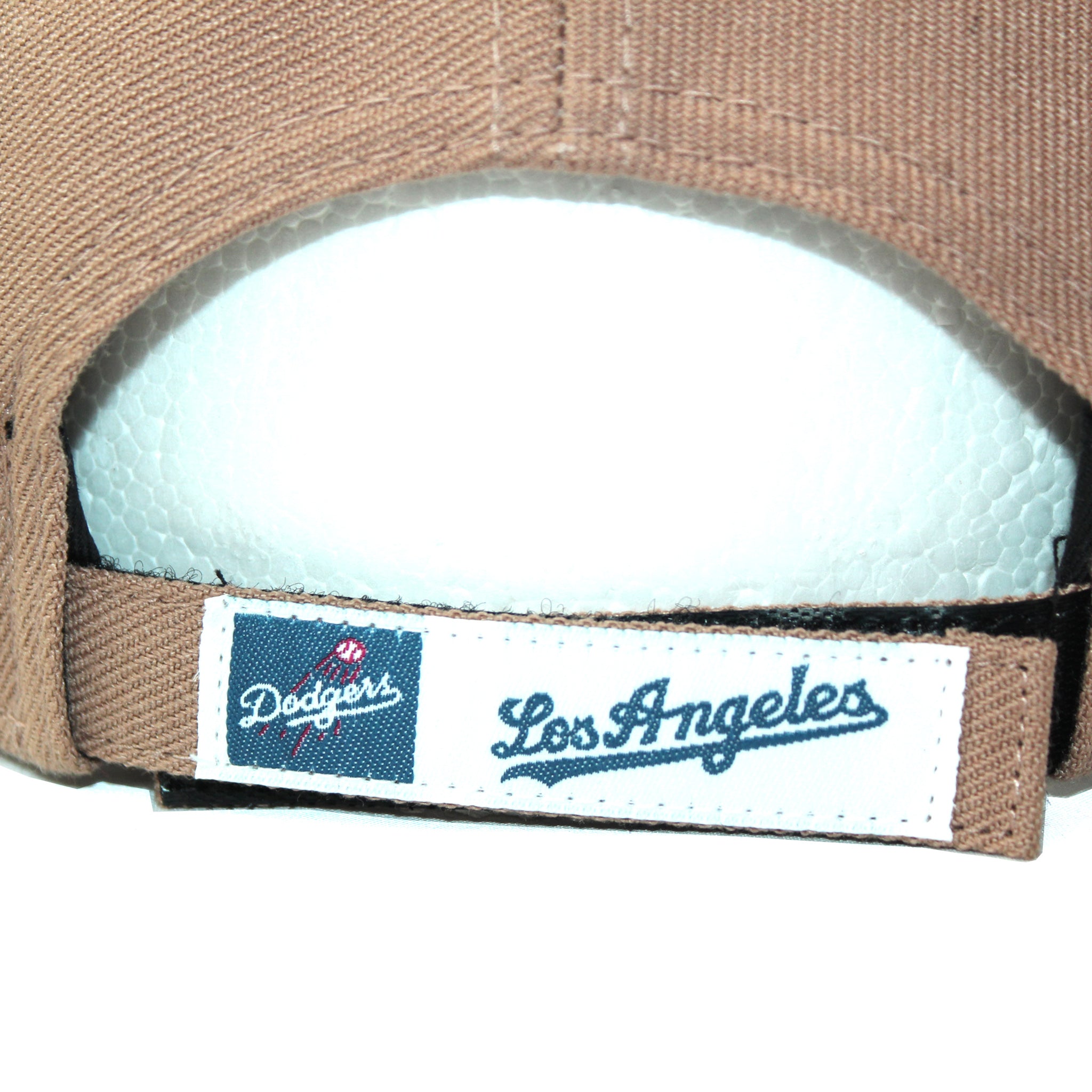 NEW ERA 940VS LOSDOD WPATCH KHAKI ニューエラ 940ベルクロストラップ ロサンゼルスドジャース ダブルパッチ |【公式】帽子専門店 ATRENA(アトレナ) オンラインストア