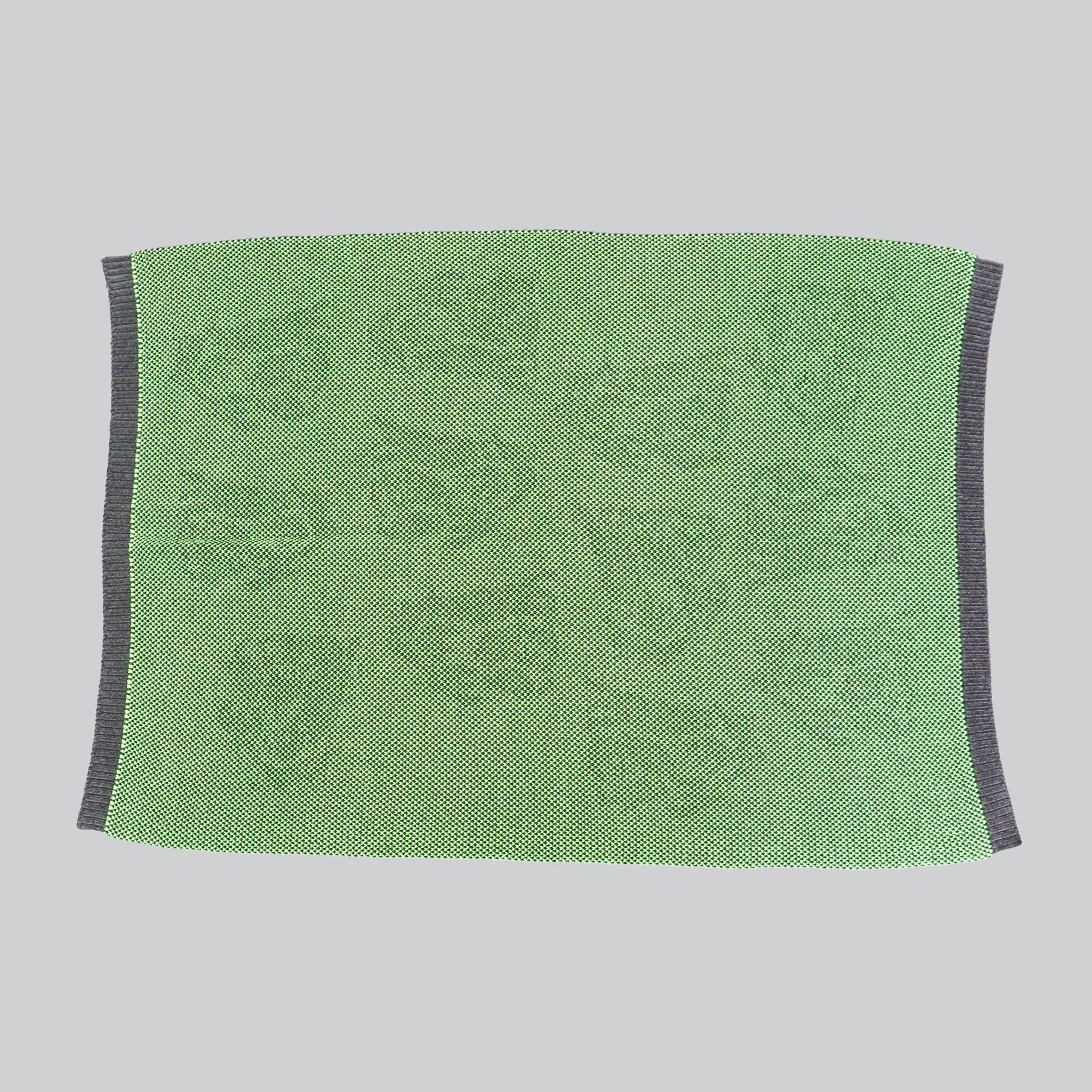 【NYANDER KNIT/ニャンダーニット】NIGHT CAT JQ LAP BLANKET