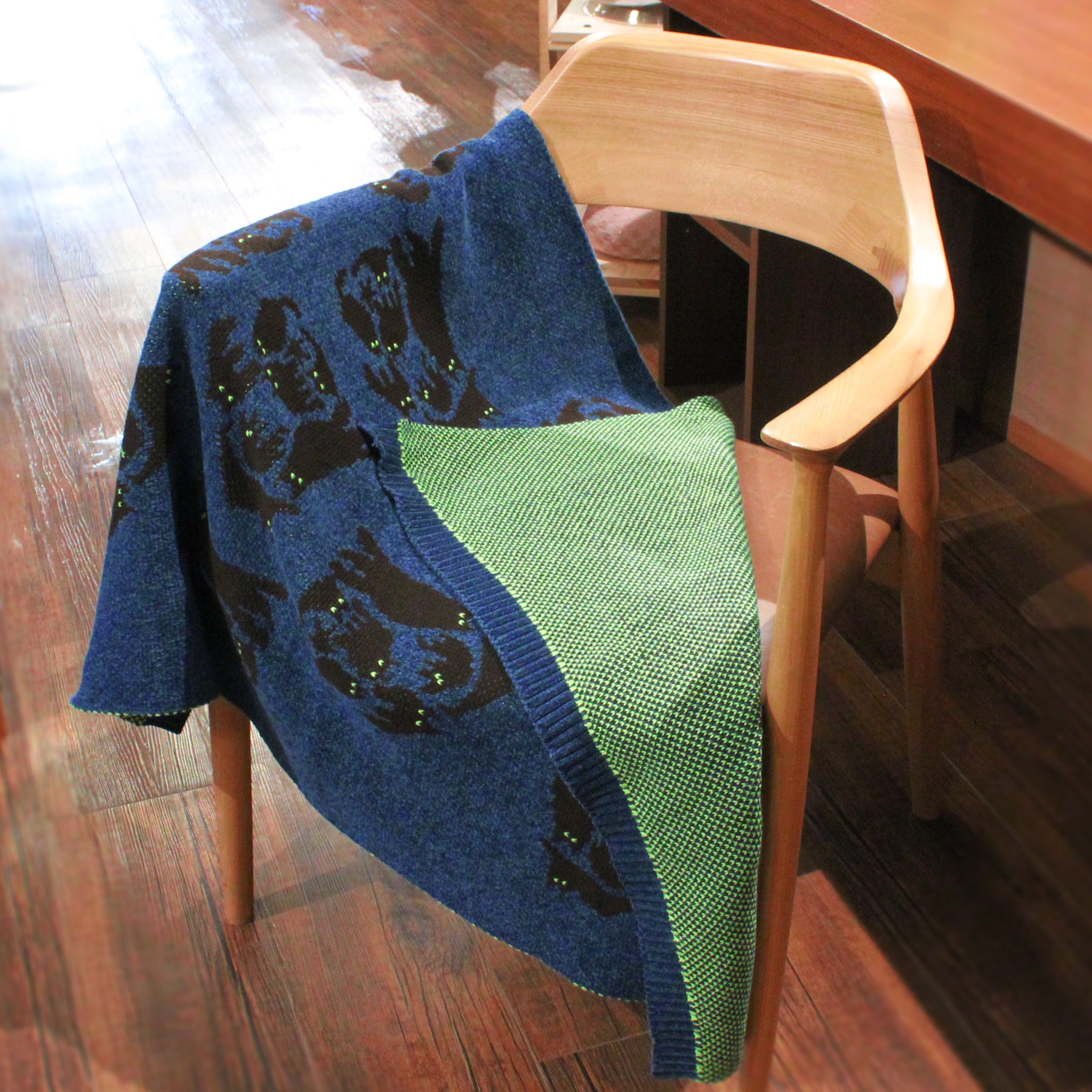 【NYANDER KNIT/ニャンダーニット】NIGHT CAT JQ LAP BLANKET