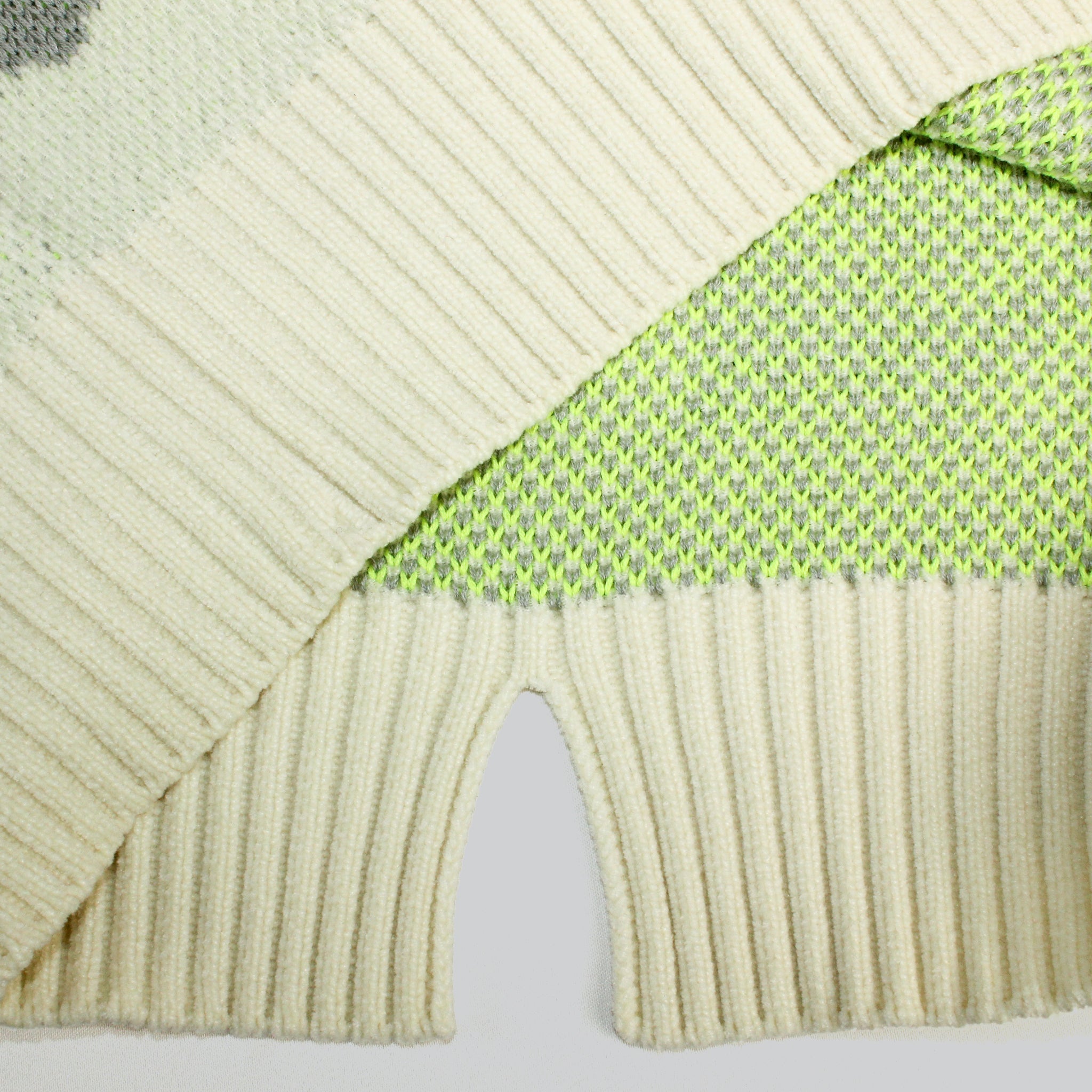 【NYANDER KNIT/ニャンダーニット】 NIGHT CAT JQ VEST