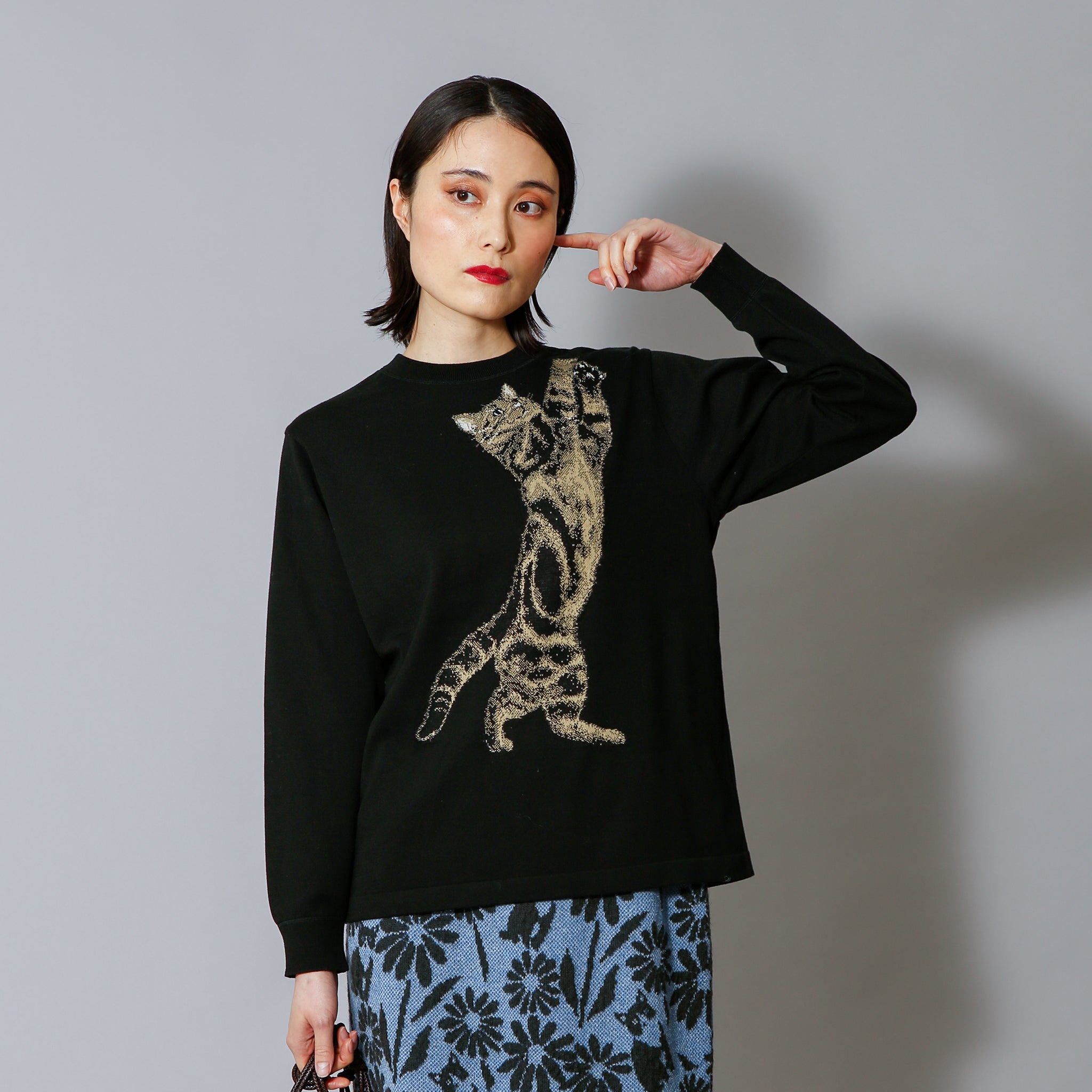 予約販売【NYANDER KNIT/ニャンダーニット】Reaching Cat pull