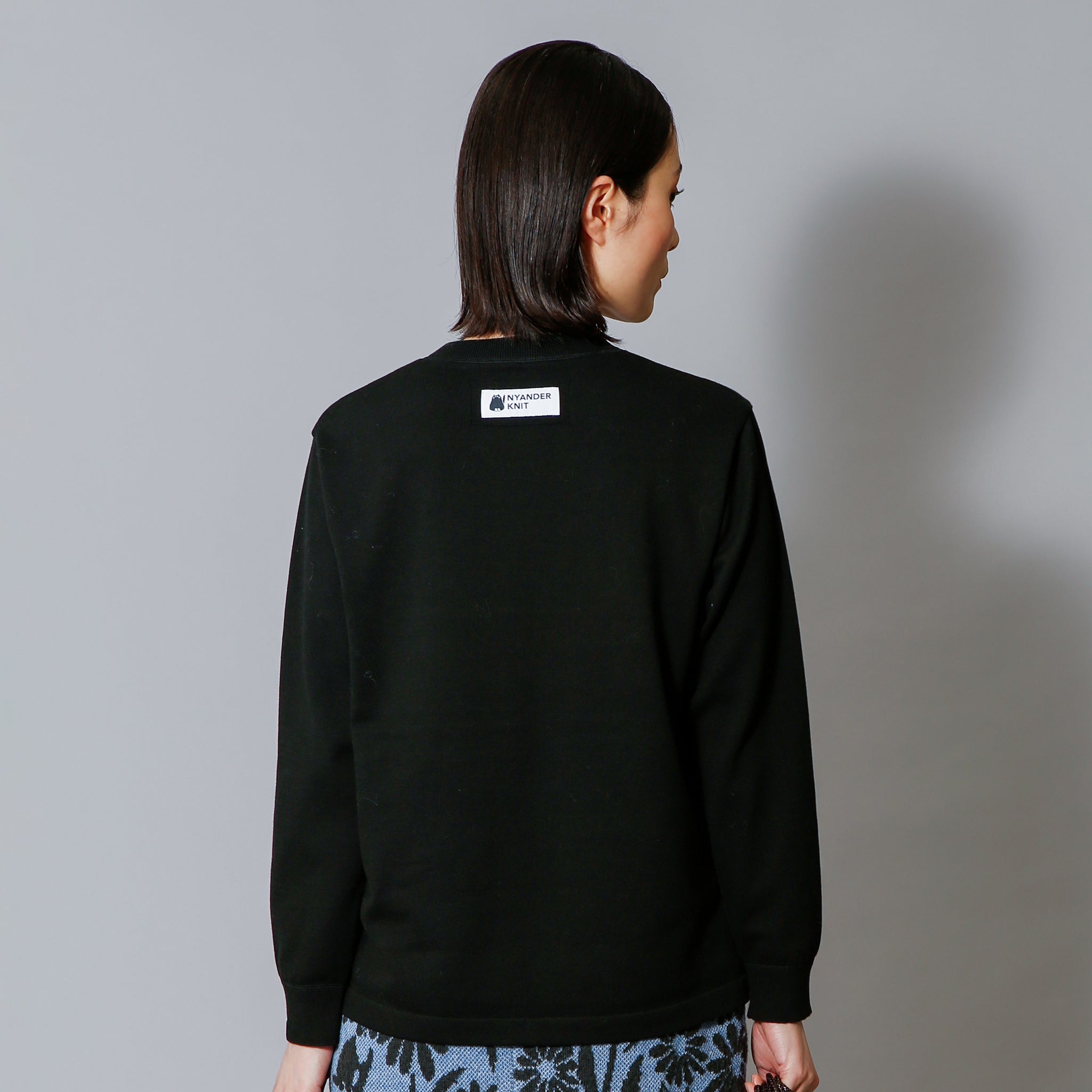 予約販売【NYANDER KNIT/ニャンダーニット】Reaching Cat pull