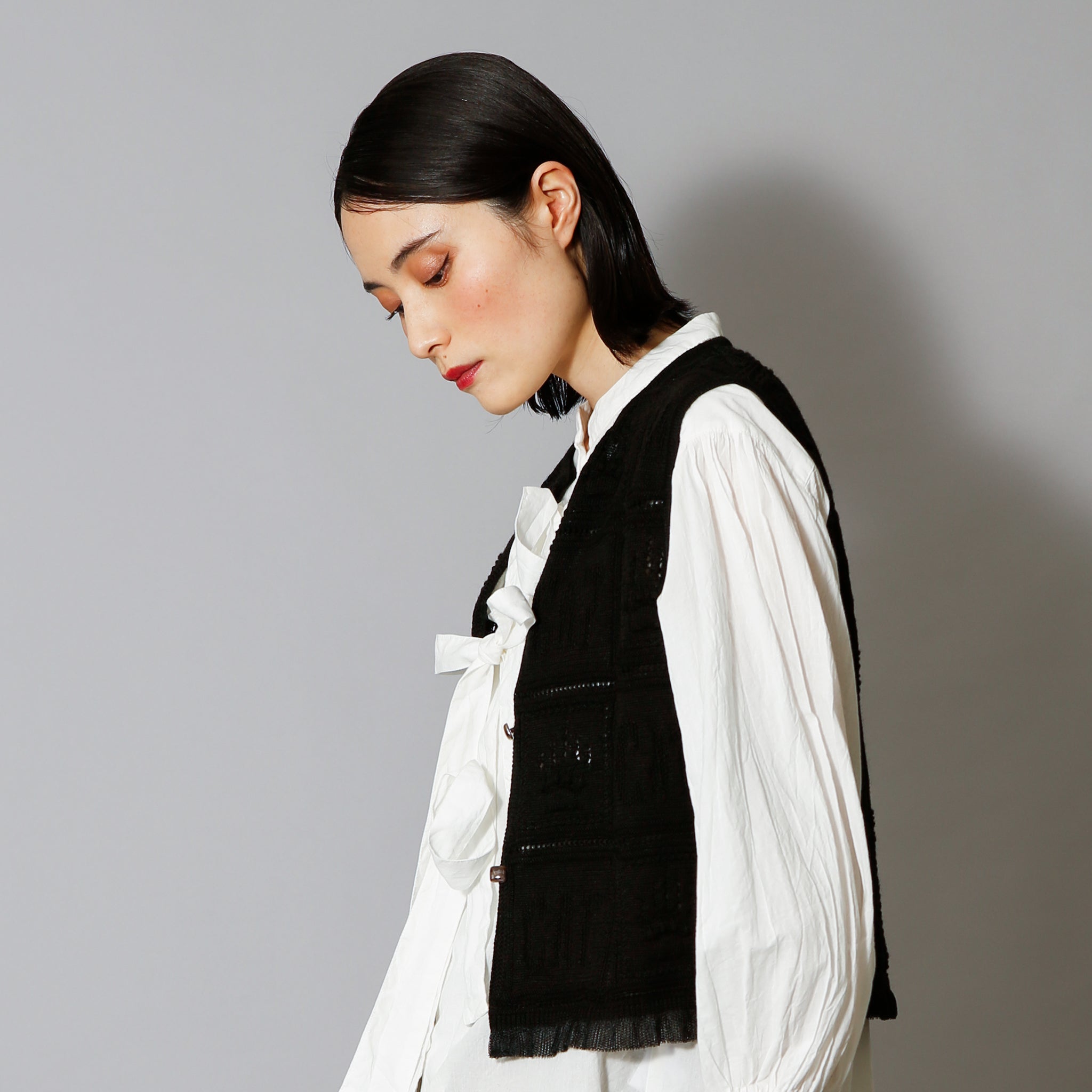 予約販売【NYANDER KNIT/ニャンダーニット】PAW GRID VEST