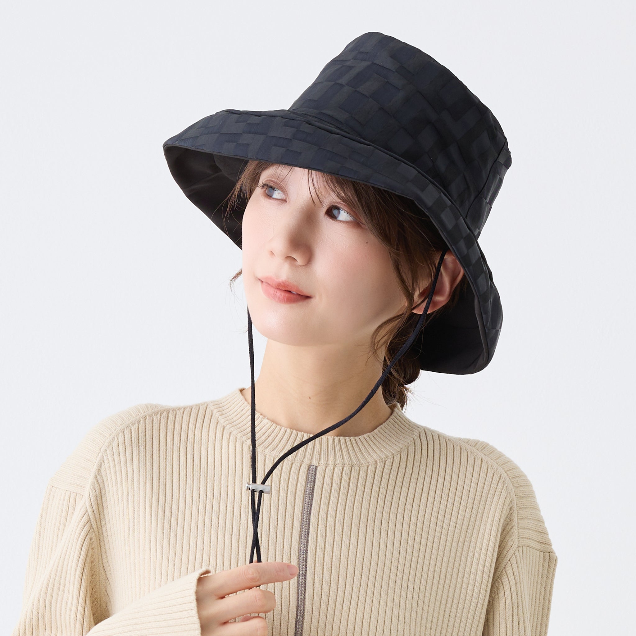 rinon dot carreリバーカサブランカ