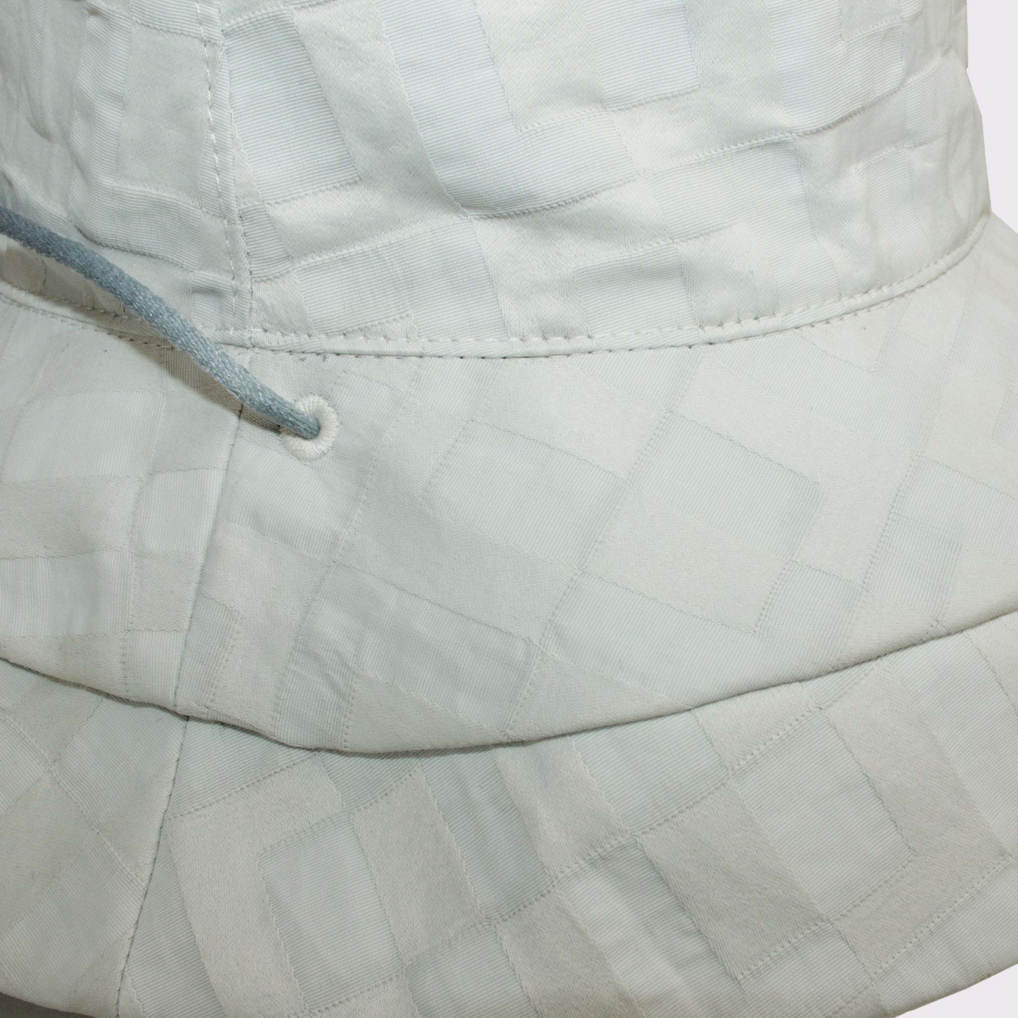 rinon dot carreリバーカサブランカ