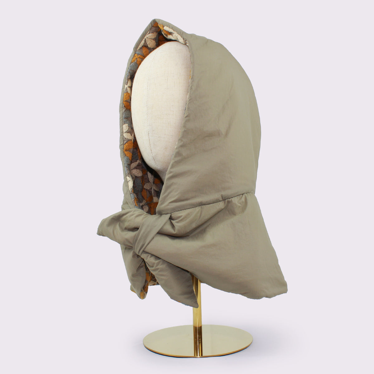 rinon dot Enbroidery hoody