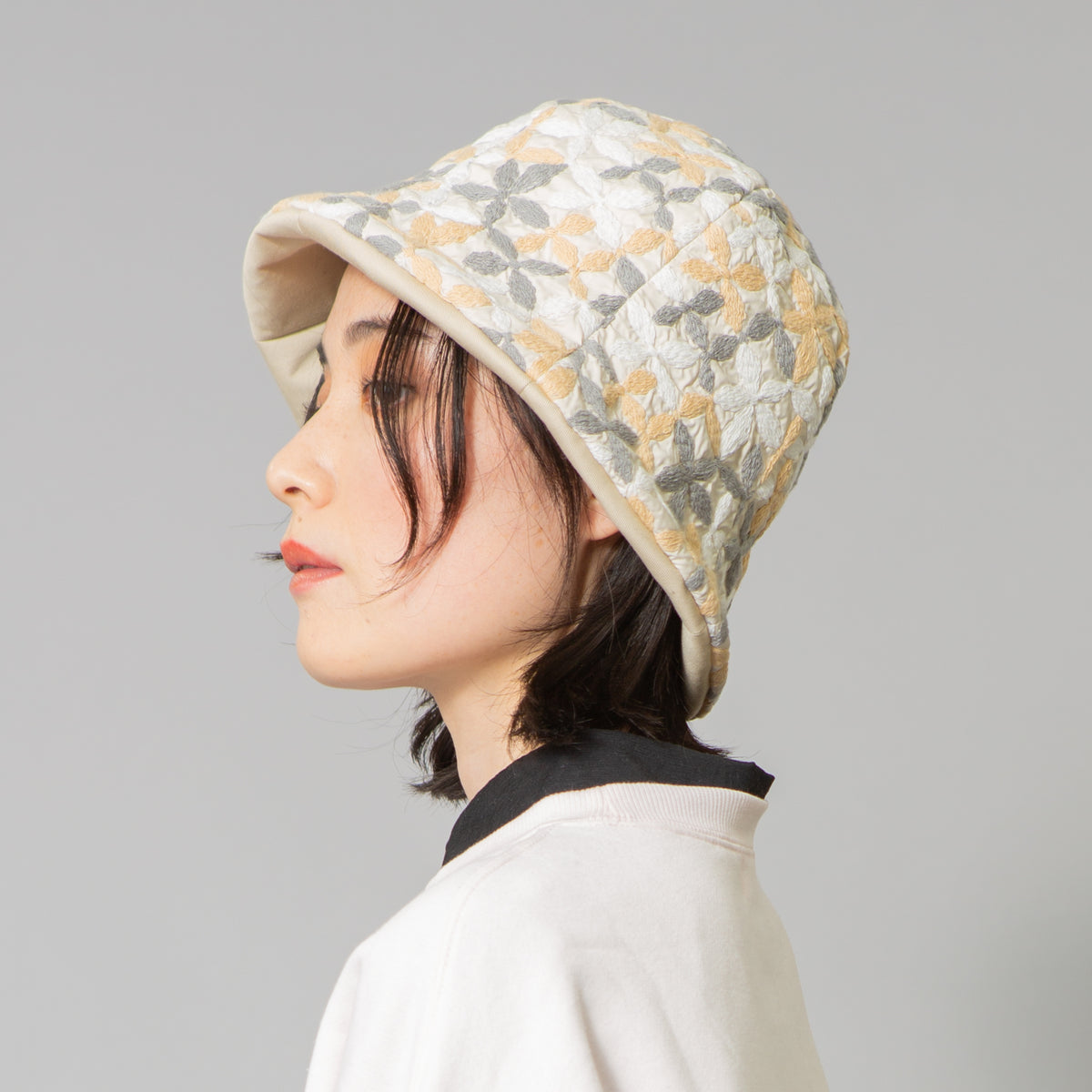 rinon dot Enbroidery Tulip