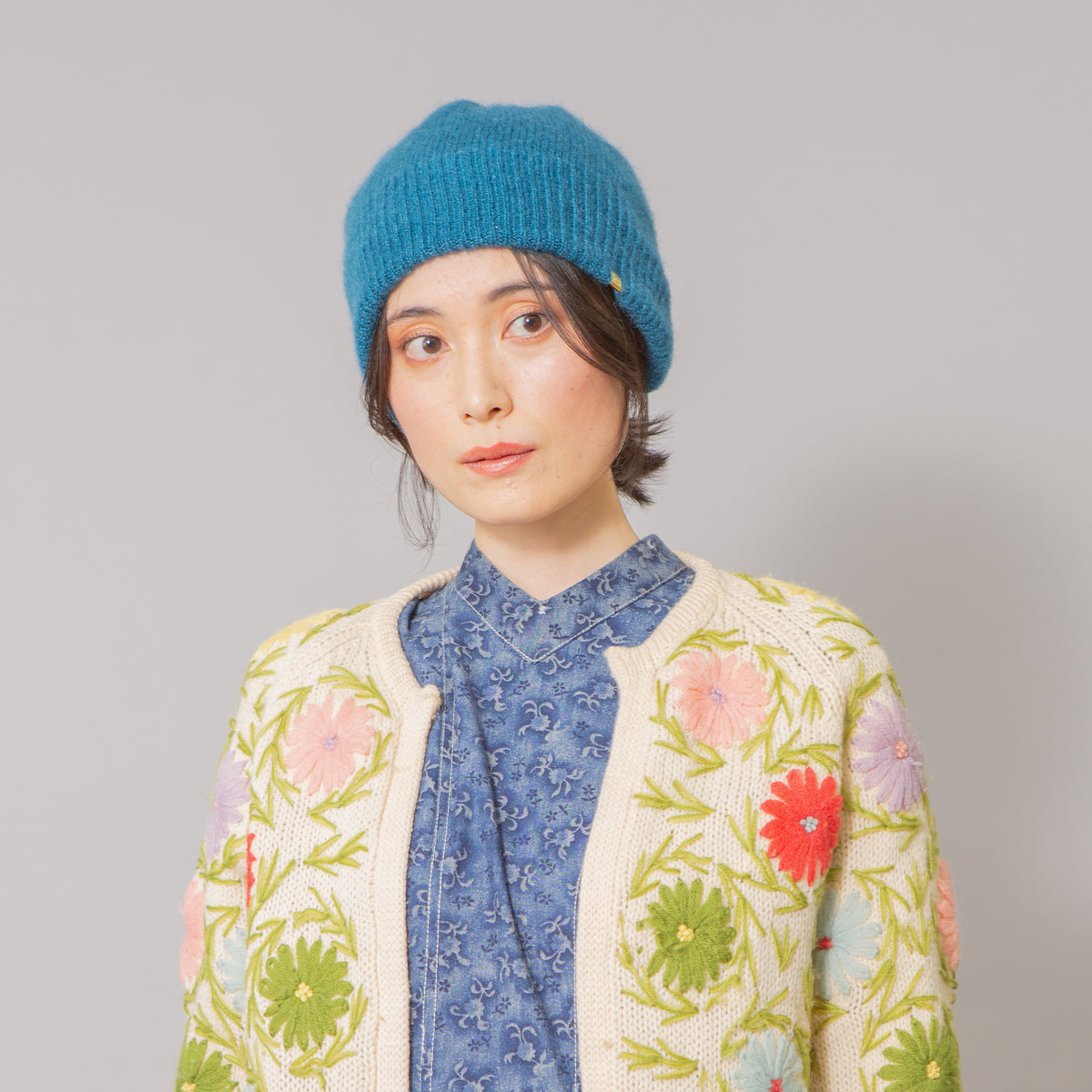 rinon dot DailySilk Slit