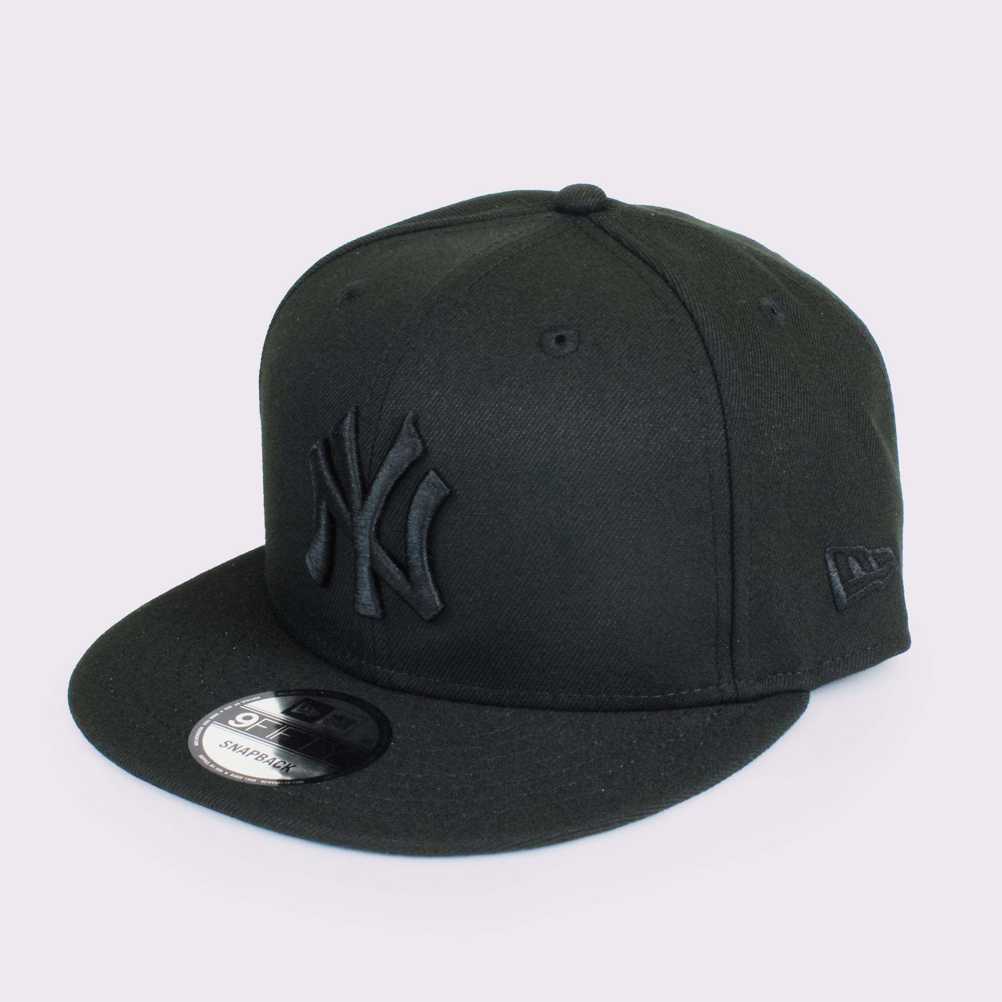 NEW ERA 950  NEYYAN  BLK ニューエラ 950 ニューヨーク・ヤンキース ブラック × ブラック |【公式】帽子専門店 ATRENA（アトレナ） オンラインストア