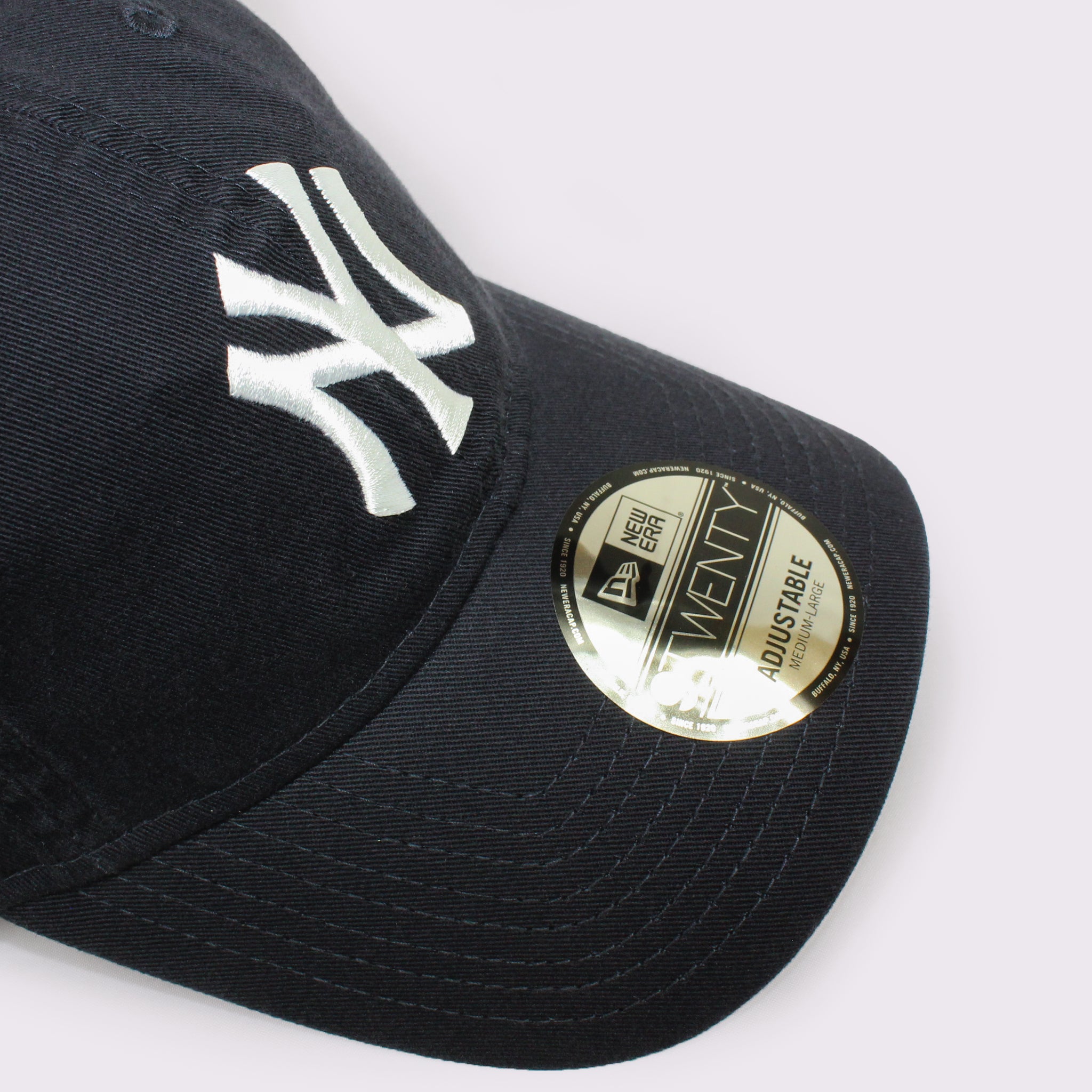 【値下げ可】Yankeesキャップネイビー刺繍　ストリートシック NEW ERA 9TWENTY MLB Side Patch ニューヨーク・ヤンキース