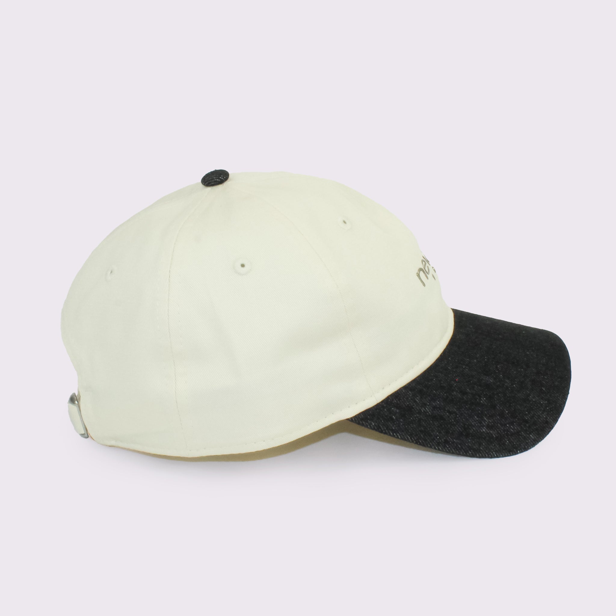NEW ERA 9TWENTY 2-Tone TPUロゴ ライトクリーム ブラックデニムバイザー |【公式】帽子専門店 ATRENA（アトレナ） オンラインストア
