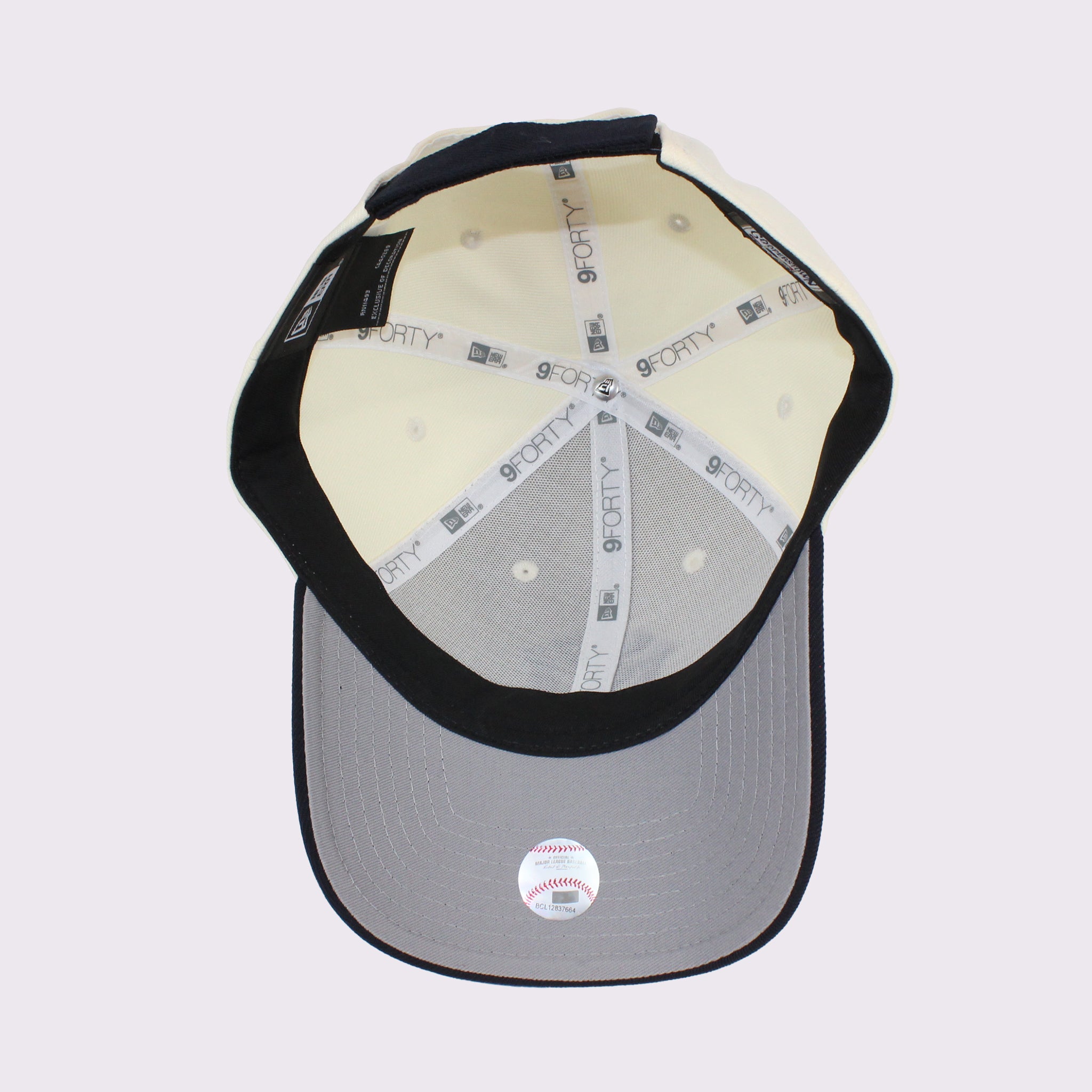 NEW ERA 9FORTY MLB 2-Tone ニューヨーク・ヤンキース クーパーズタウン ワインコルク ネイビーバイザー
