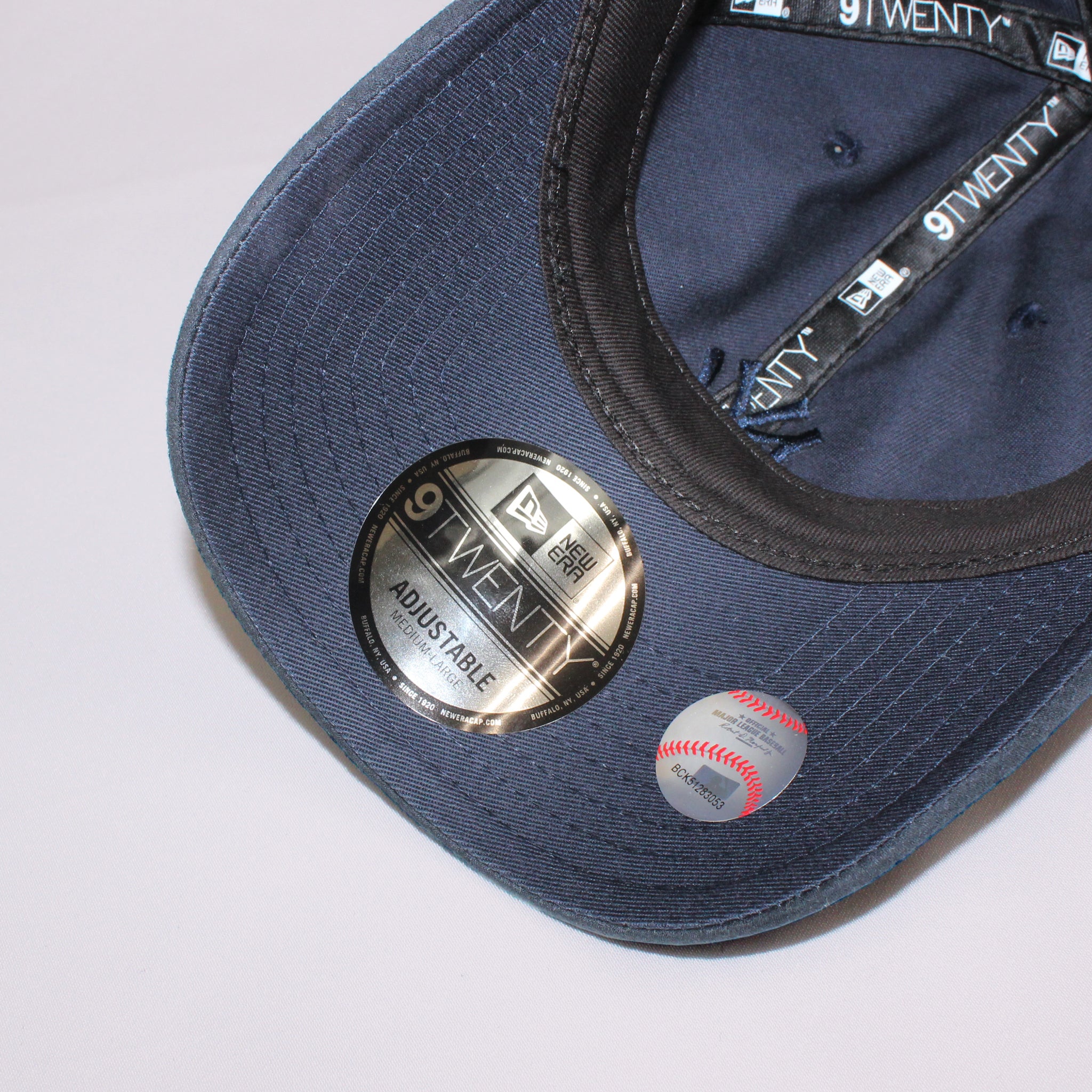 NEW ERA 9TWENTY Nuance Color ニューヨーク・ヤンキース ネイビー スウェードバイザー M/L