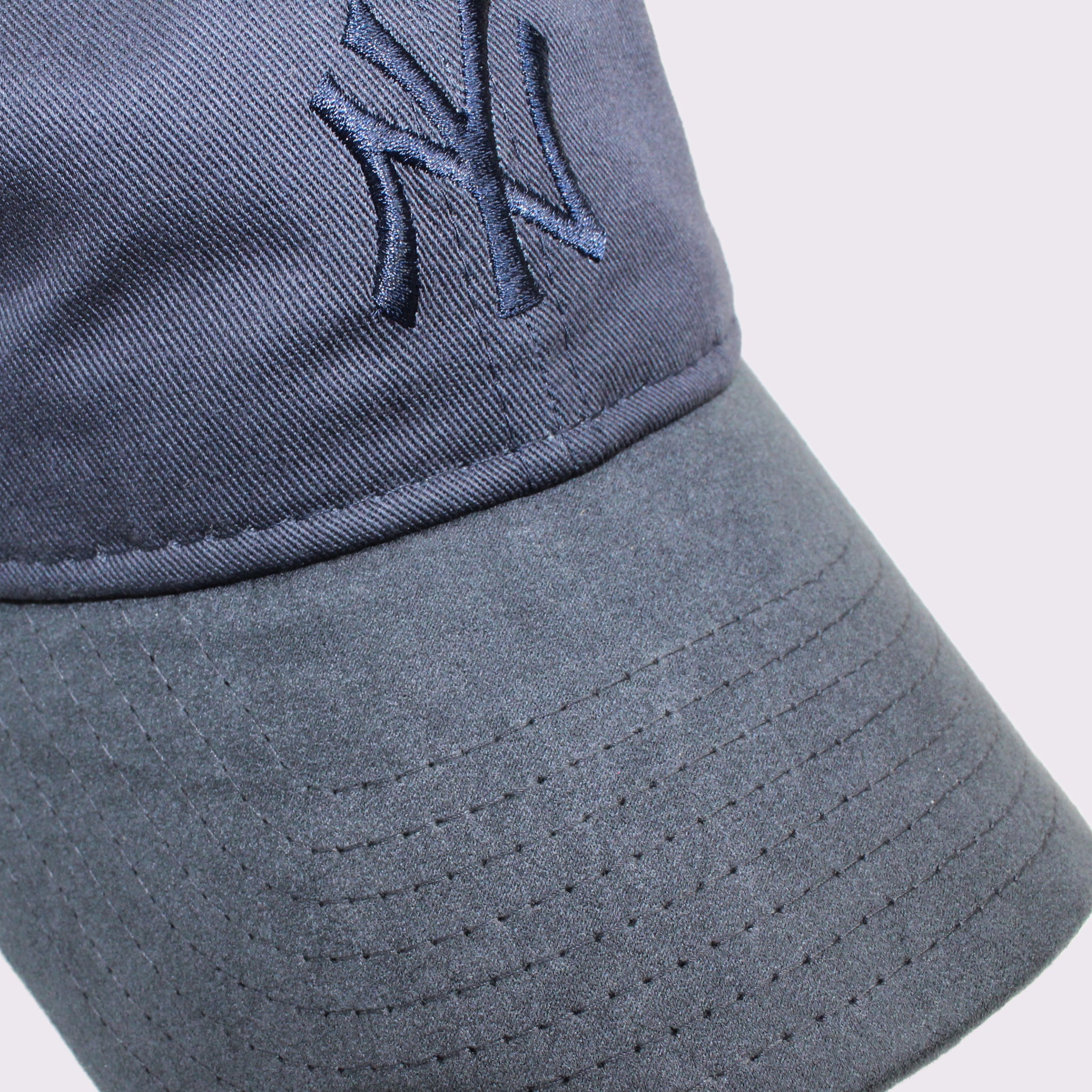 NEW ERA 9TWENTY Nuance Color ニューヨーク・ヤンキース ネイビー スウェードバイザー M/L
