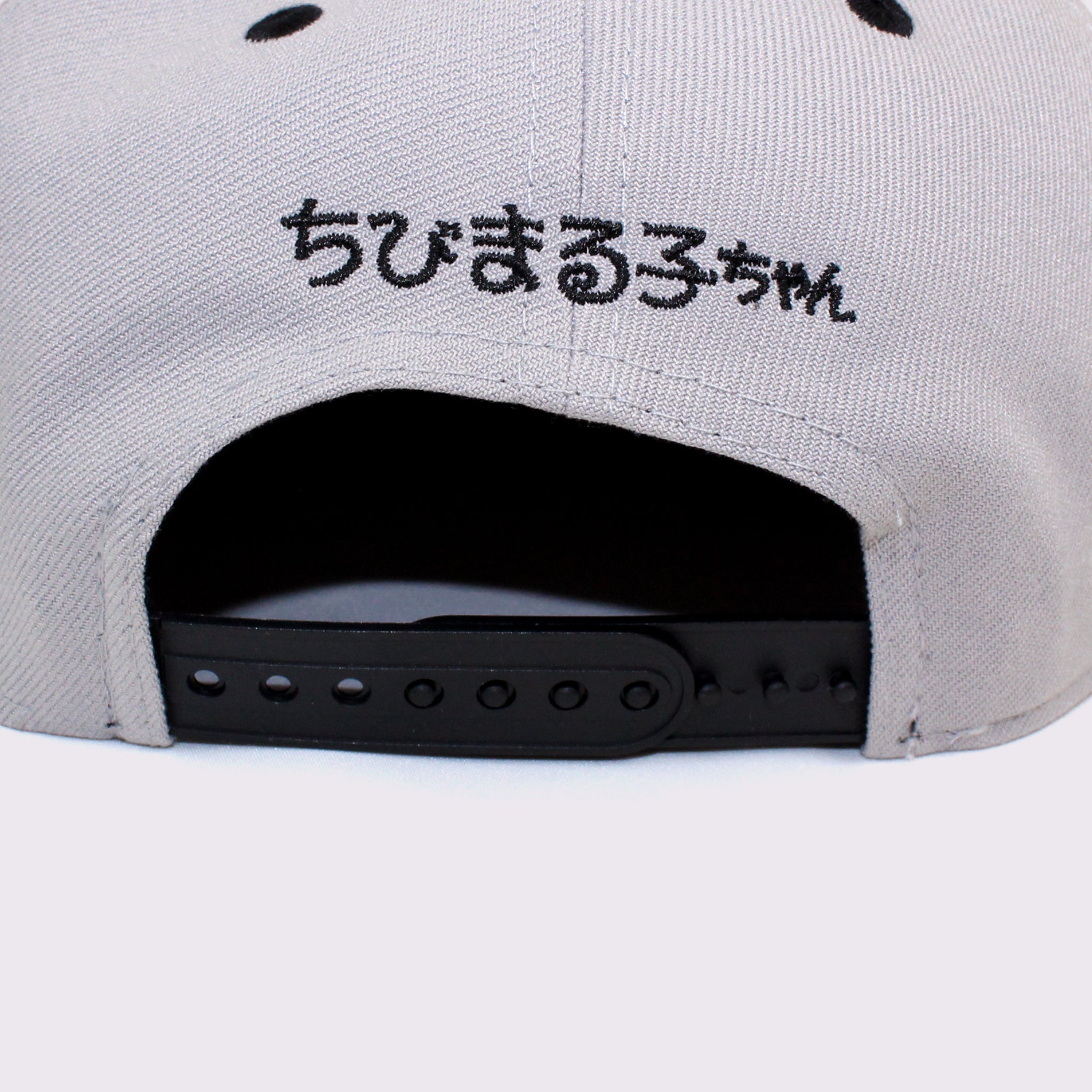 NEW ERA 9FIFTY ちびまる子ちゃん ボックスロゴ まる子 グレー ブラックバイザー　M/L