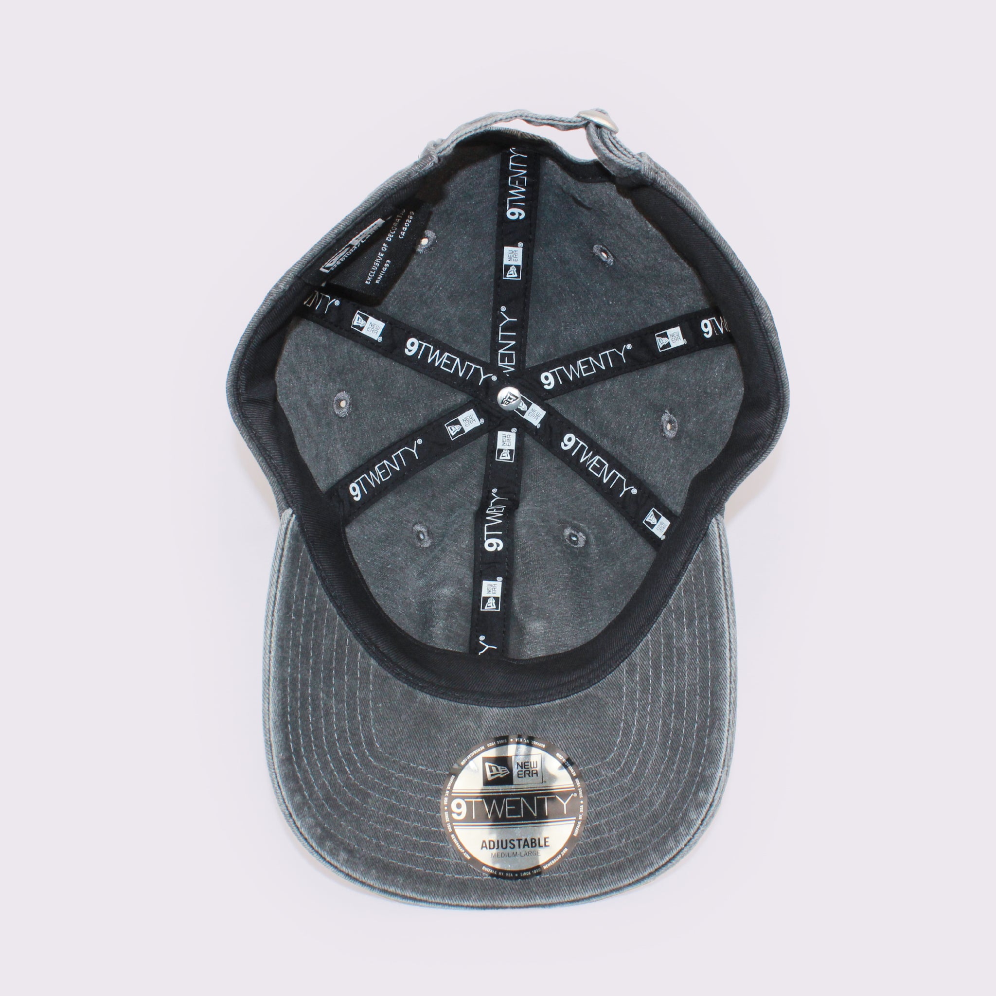 NEW ERA  9TWENTY Emboss Logo クラシックロゴ ブラック