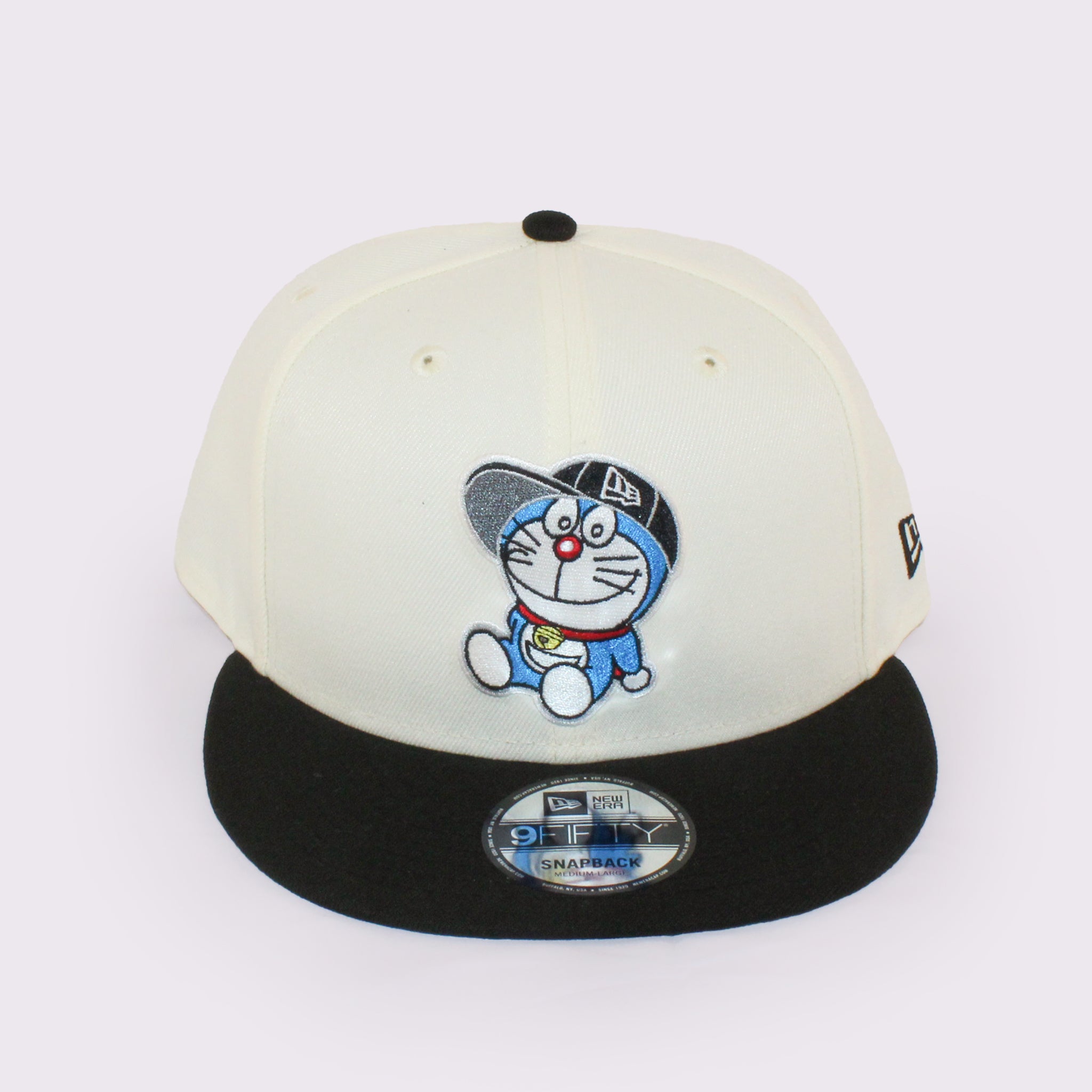 NEW ERA 9FIFTY ドラえもん キャップ クローム ブラックバイザー