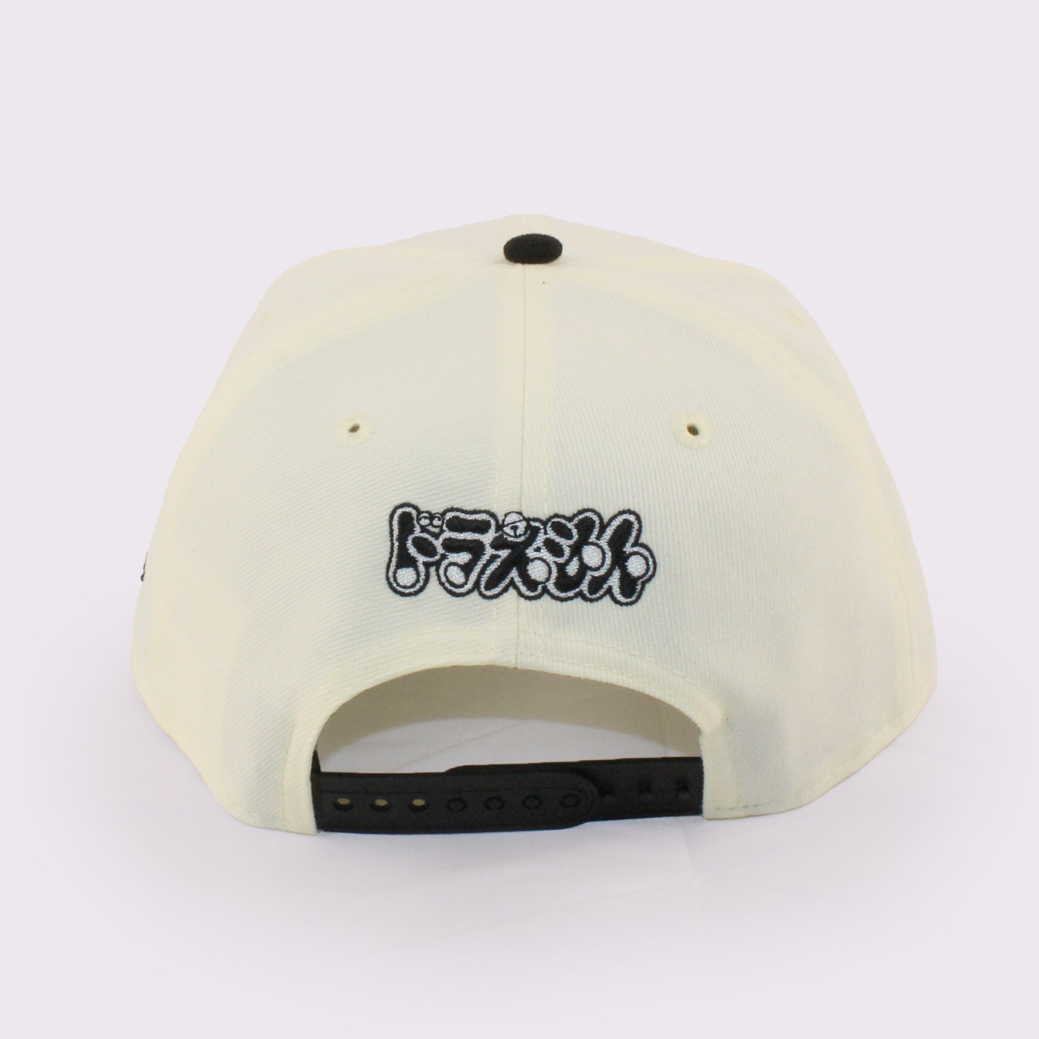 NEW ERA 9FIFTY ドラえもん キャップ クローム ブラックバイザー