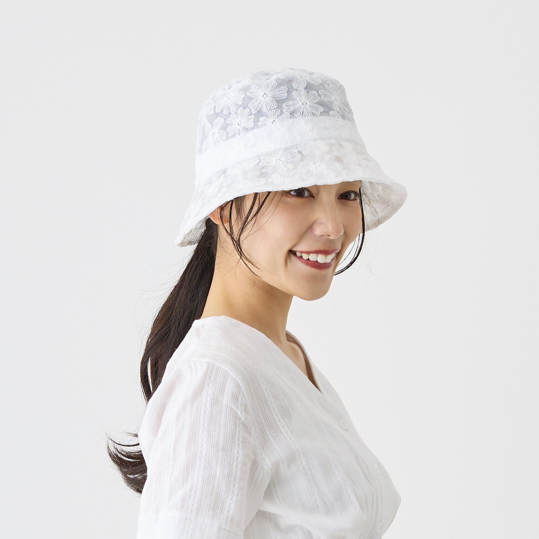 フラワーレースバケット