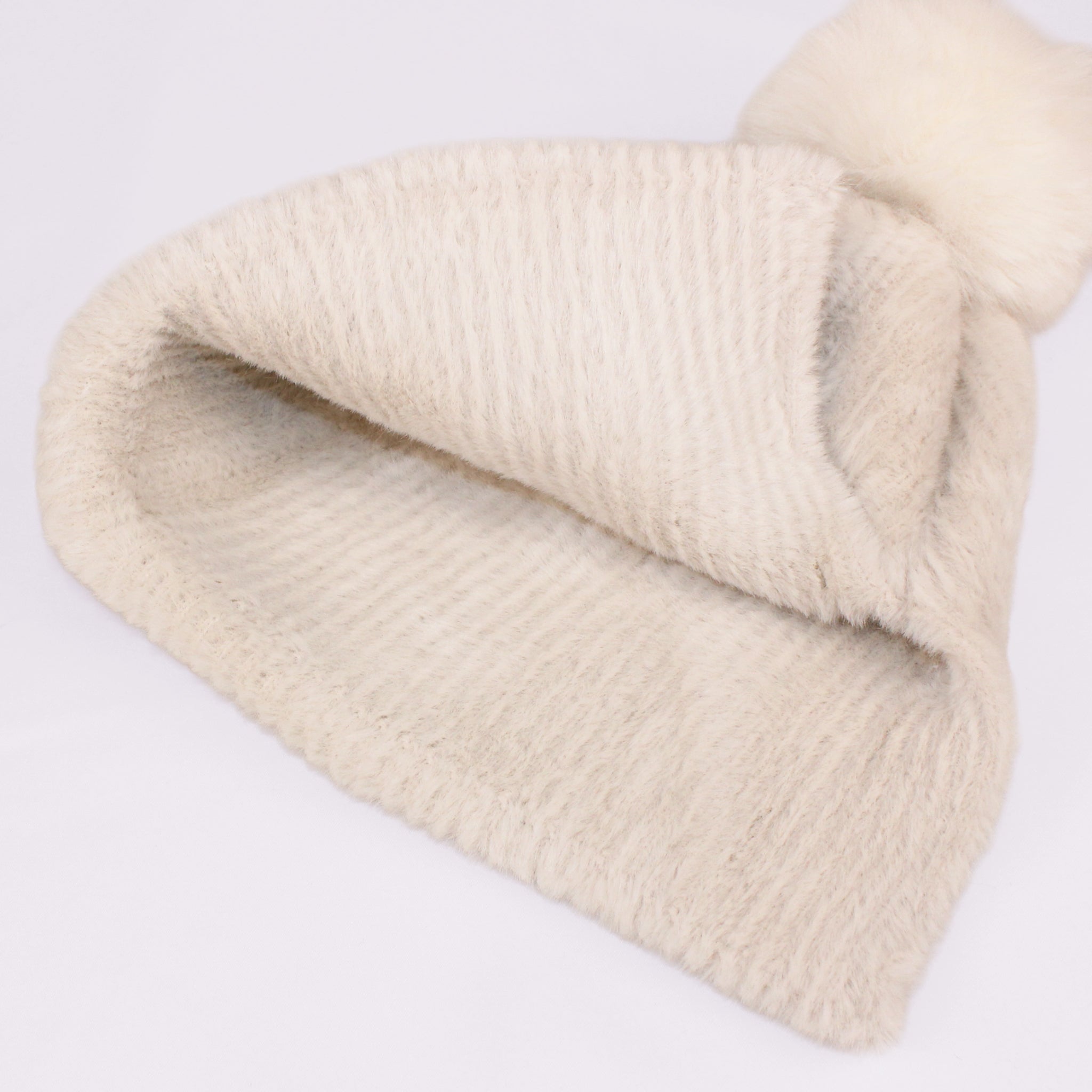 ヘアリーラップニット