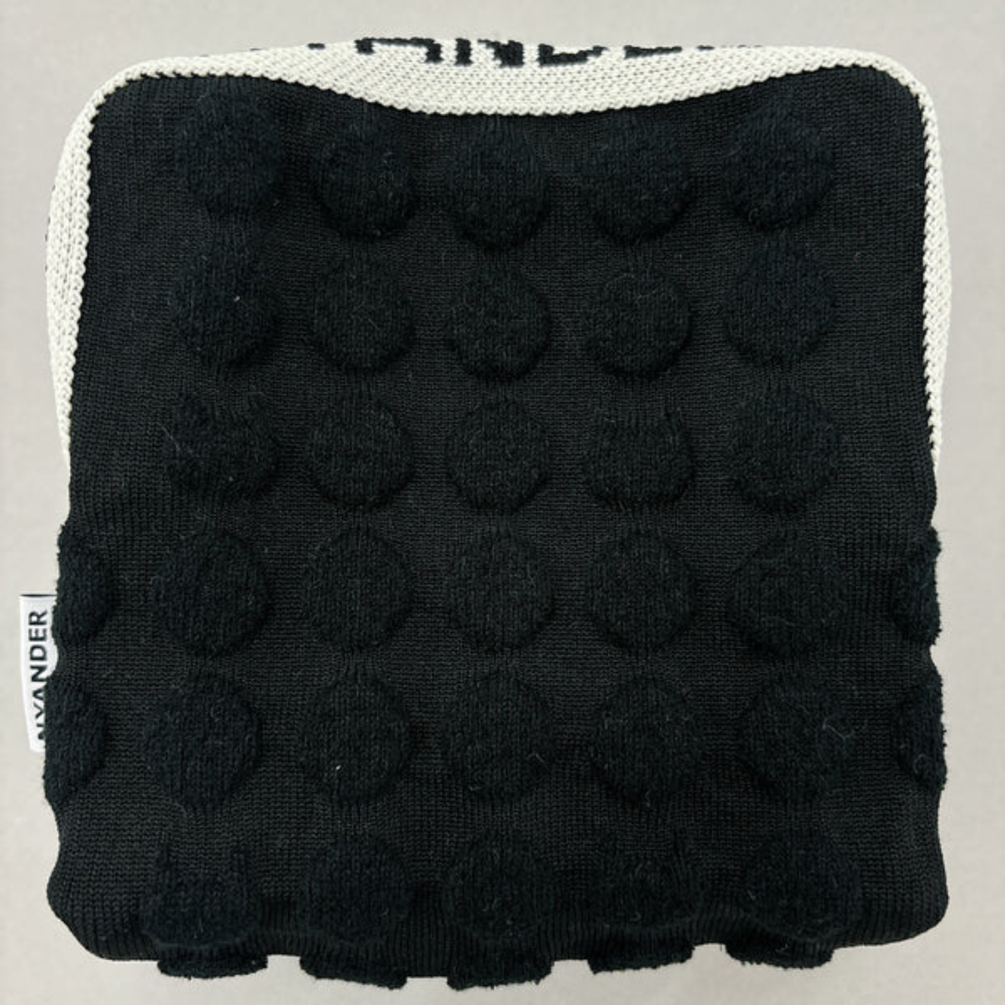 NYG005【NYANDER KNIT/ニャンダーニット】Hidden cat pouch