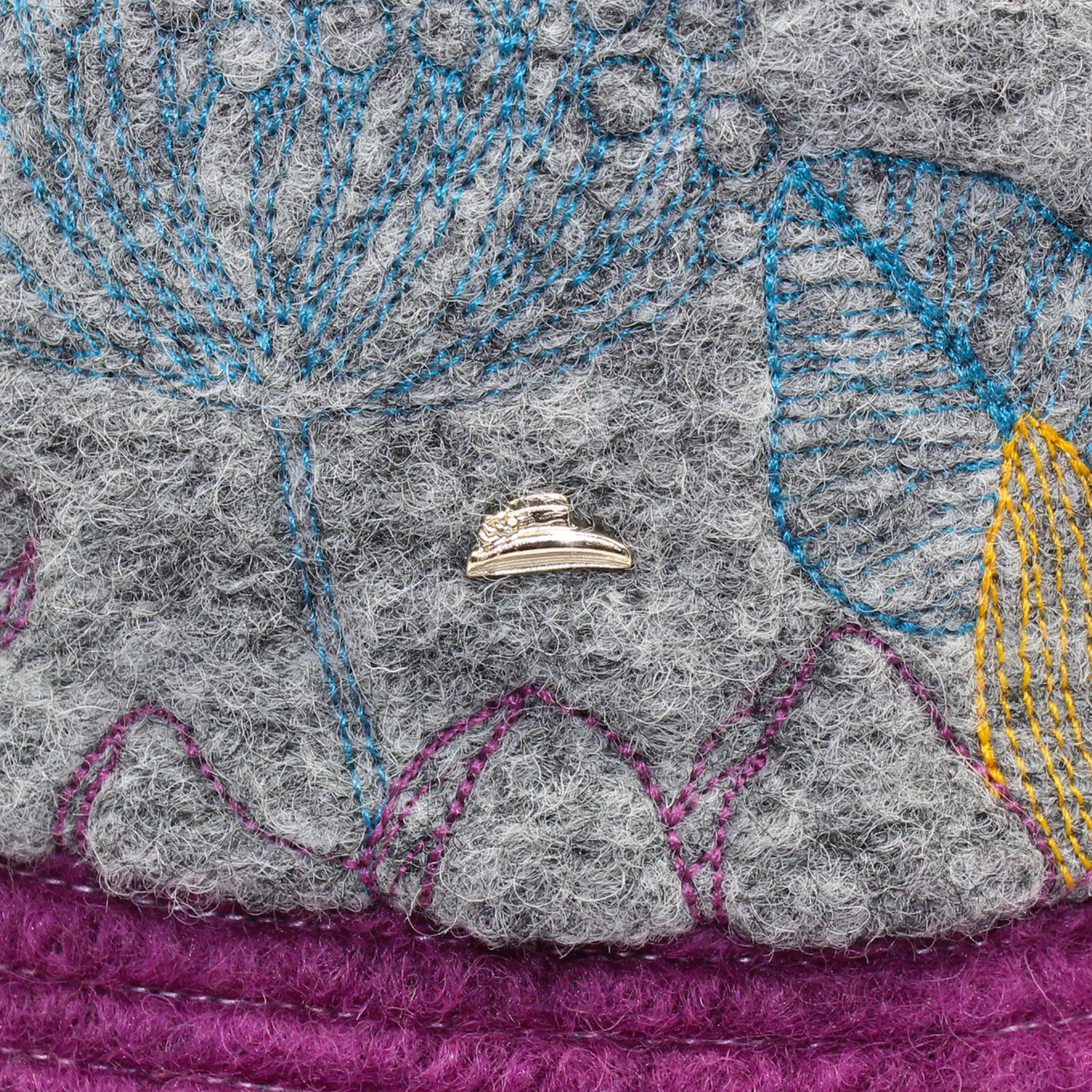 ANGIOLO FRASCONI　ボタニカルステッチバケットハット