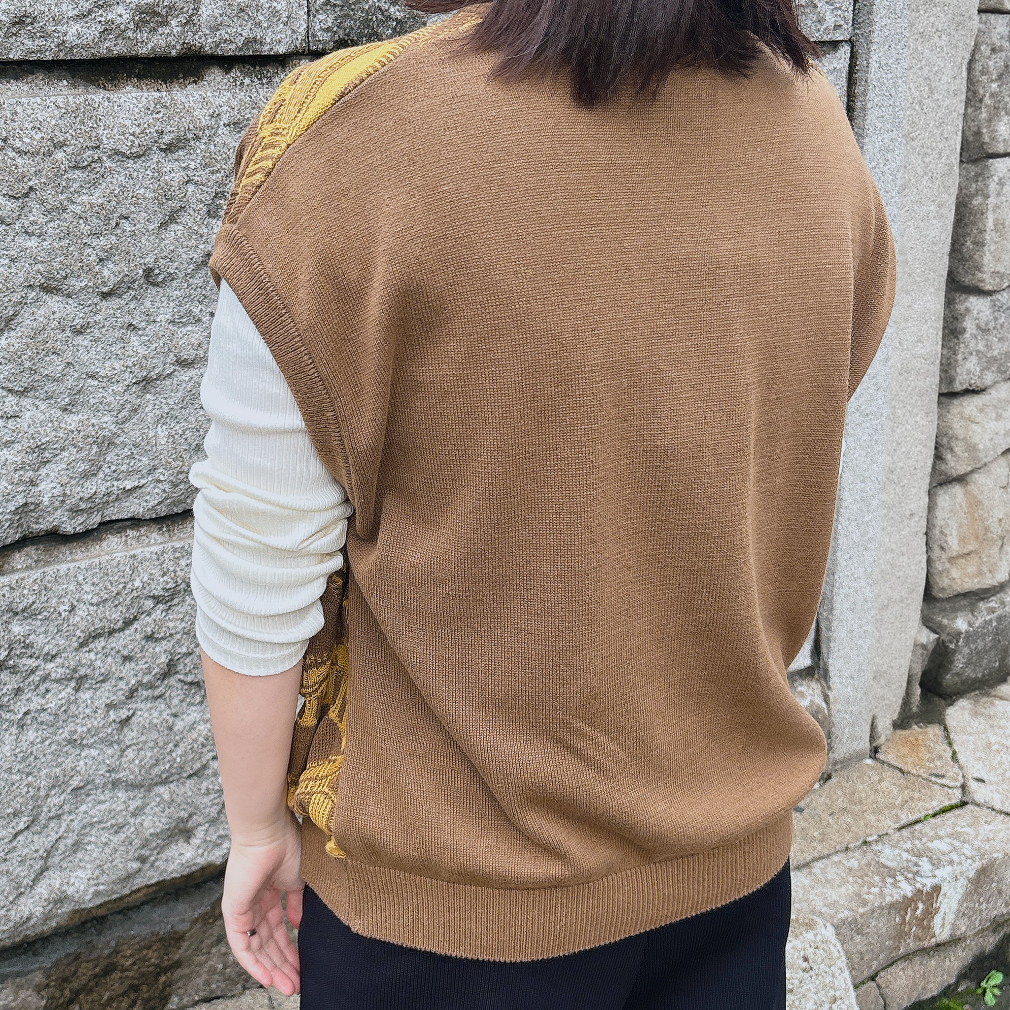 HKD/花澤ニットデザイン】波柄ベスト