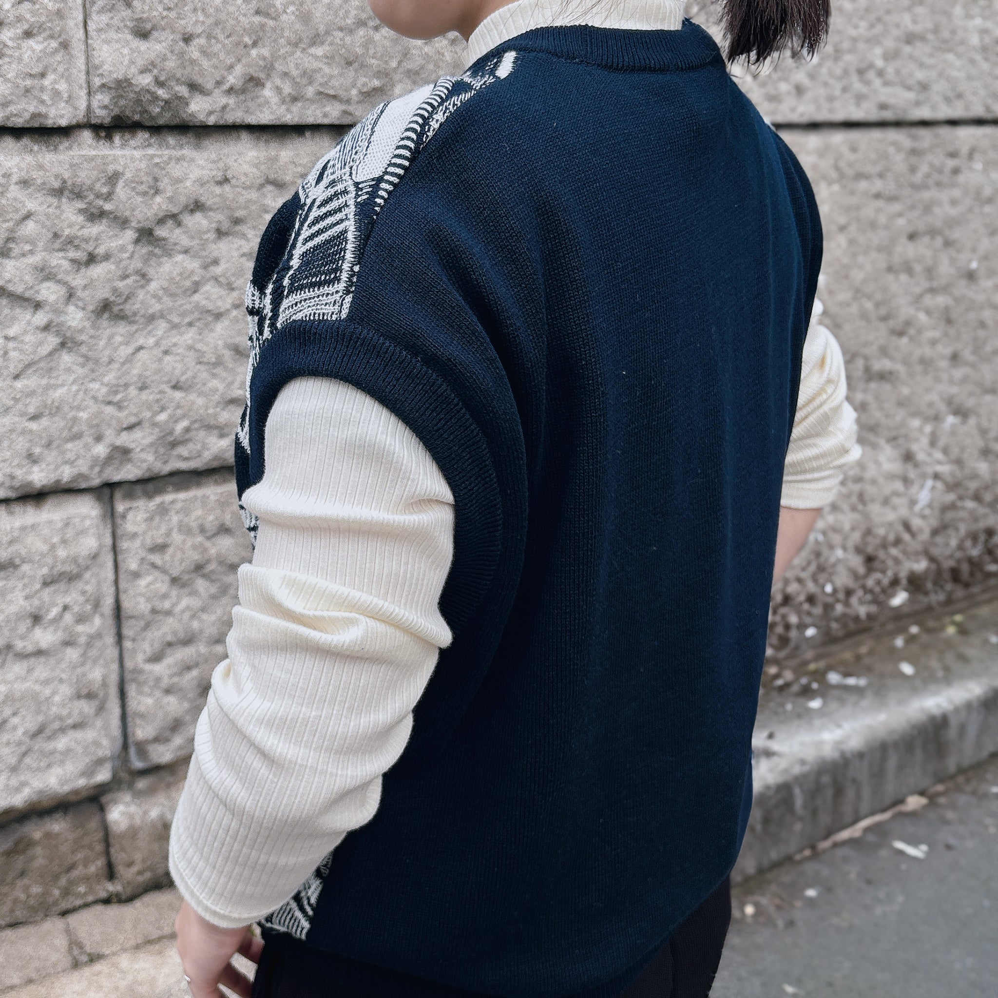 ちいぱお様ブルーベスト HKD/花澤ニットデザイン】波柄ベスト