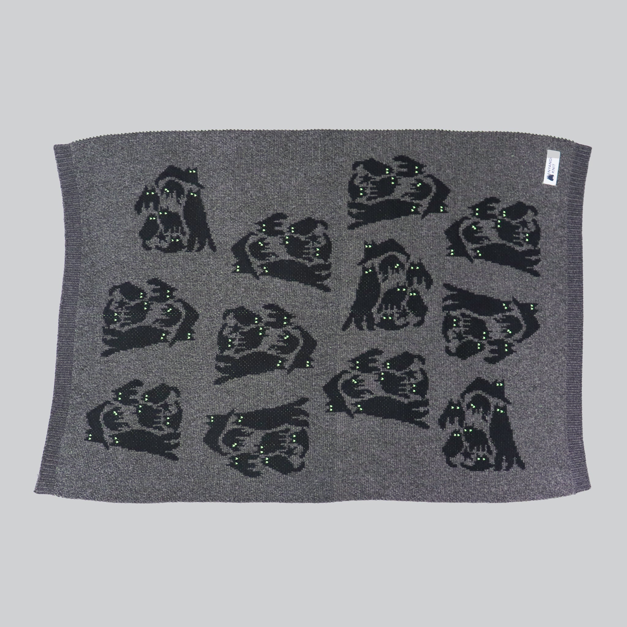 【NYANDER KNIT/ニャンダーニット】NIGHT CAT JQ LAP BLANKET