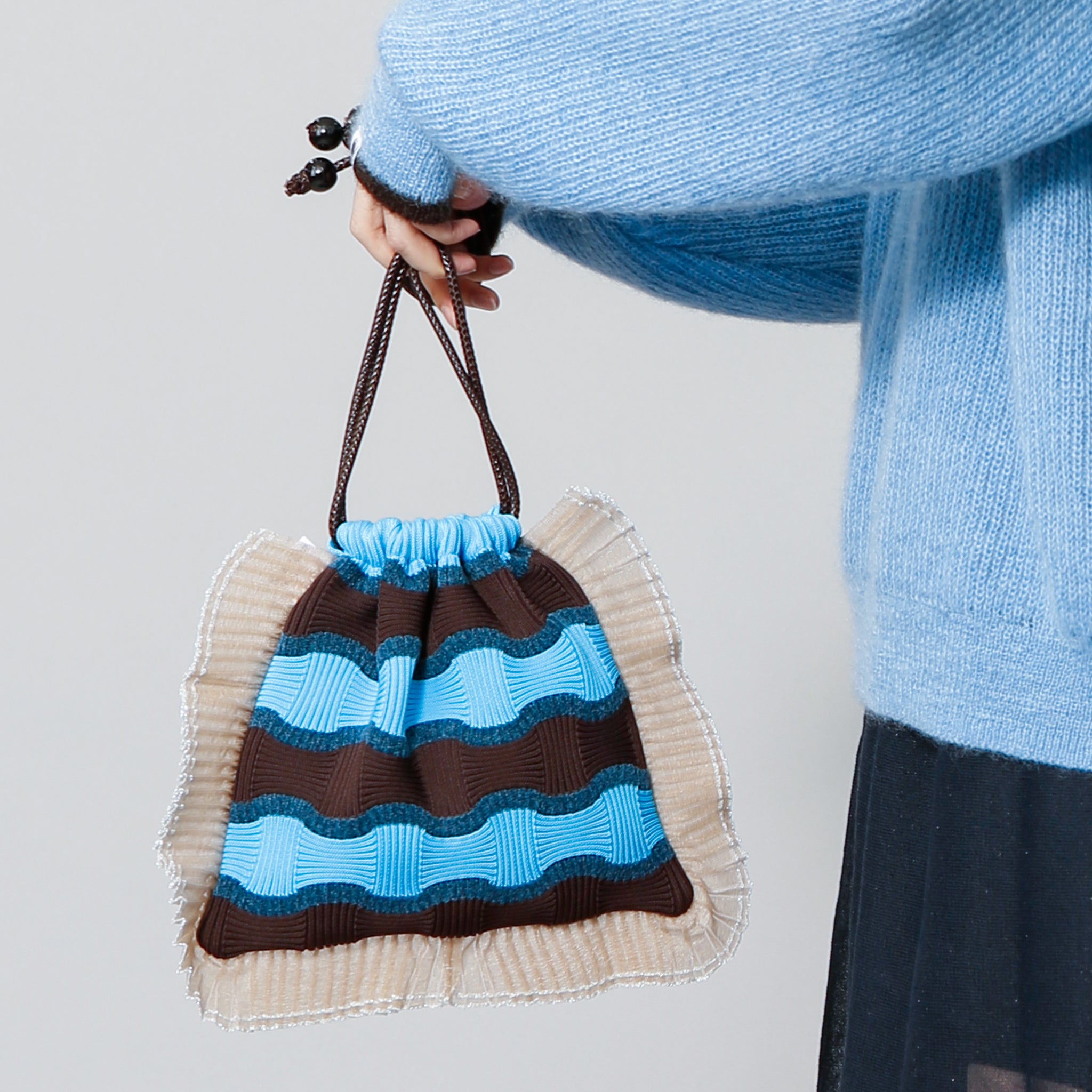 予約販売【NYANDER KNIT/ニャンダーニット】FRILL SHEER KNIT POUCH