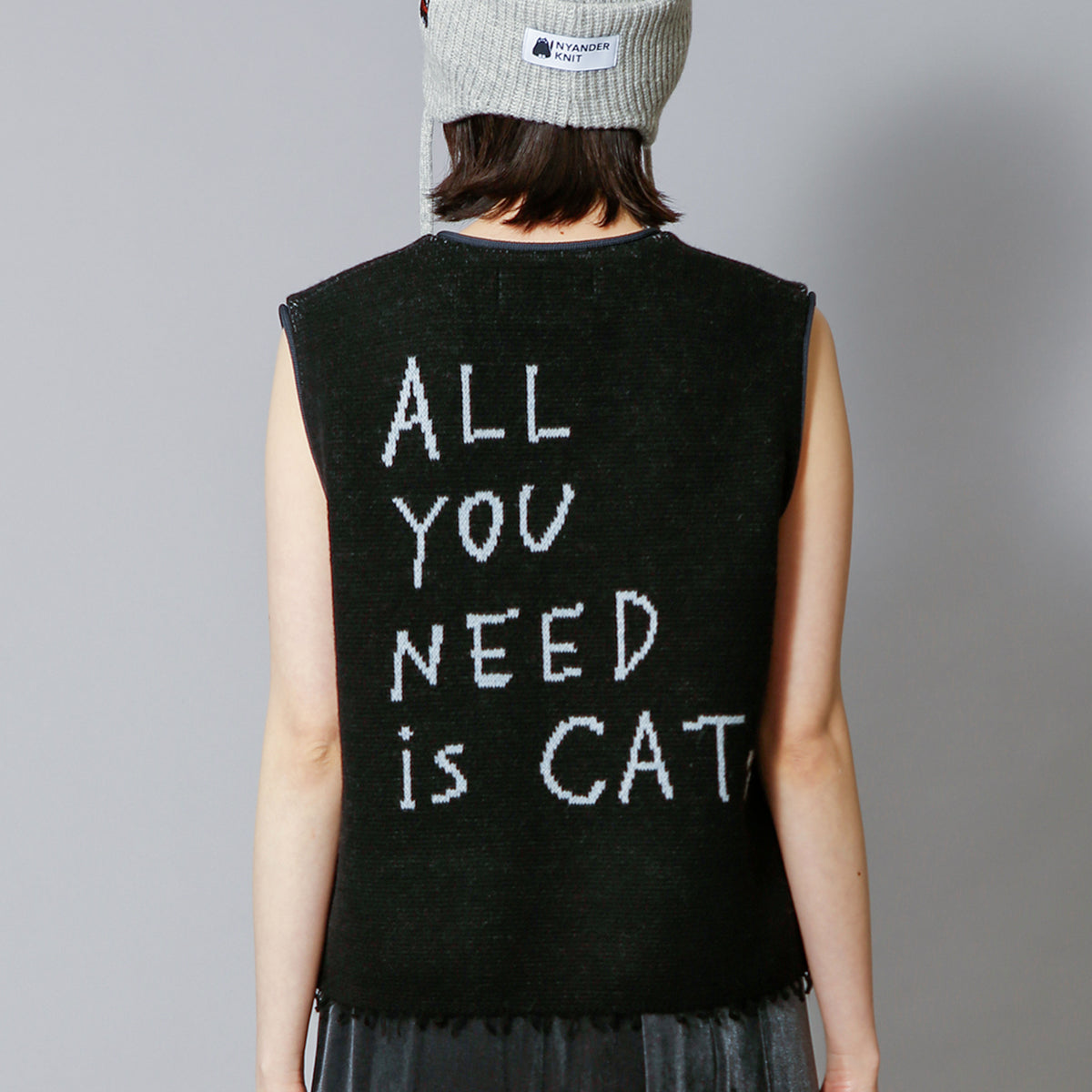 予約販売【NYANDER KNIT/ニャンダーニット】TABBY CAT KNIT VEST