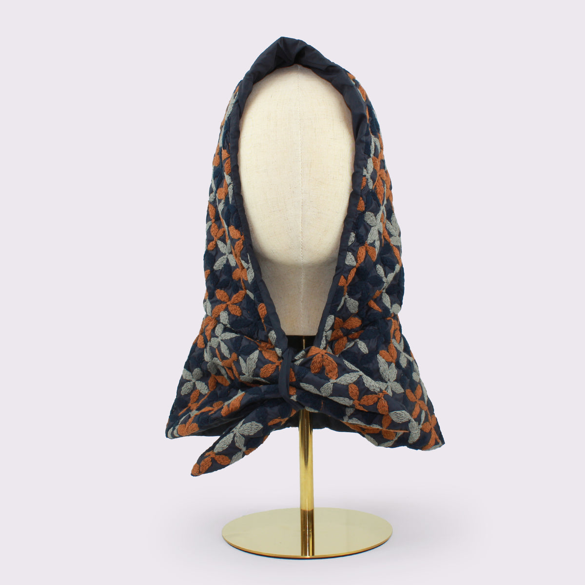 rinon dot　Enbroidery hoody