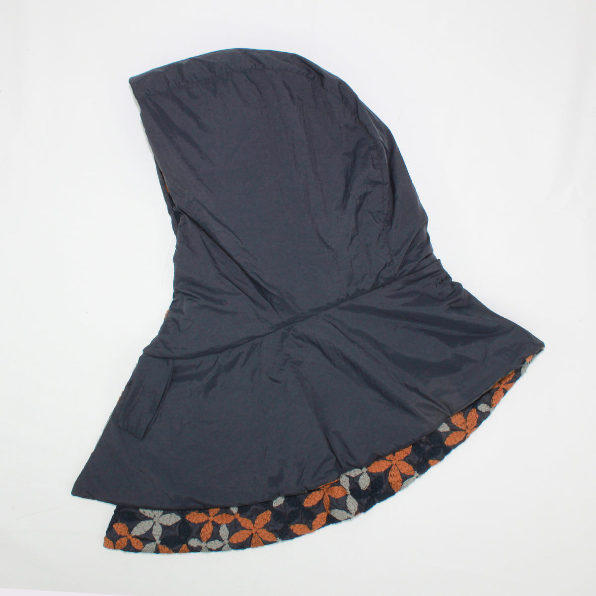 rinon dot　Enbroidery hoody