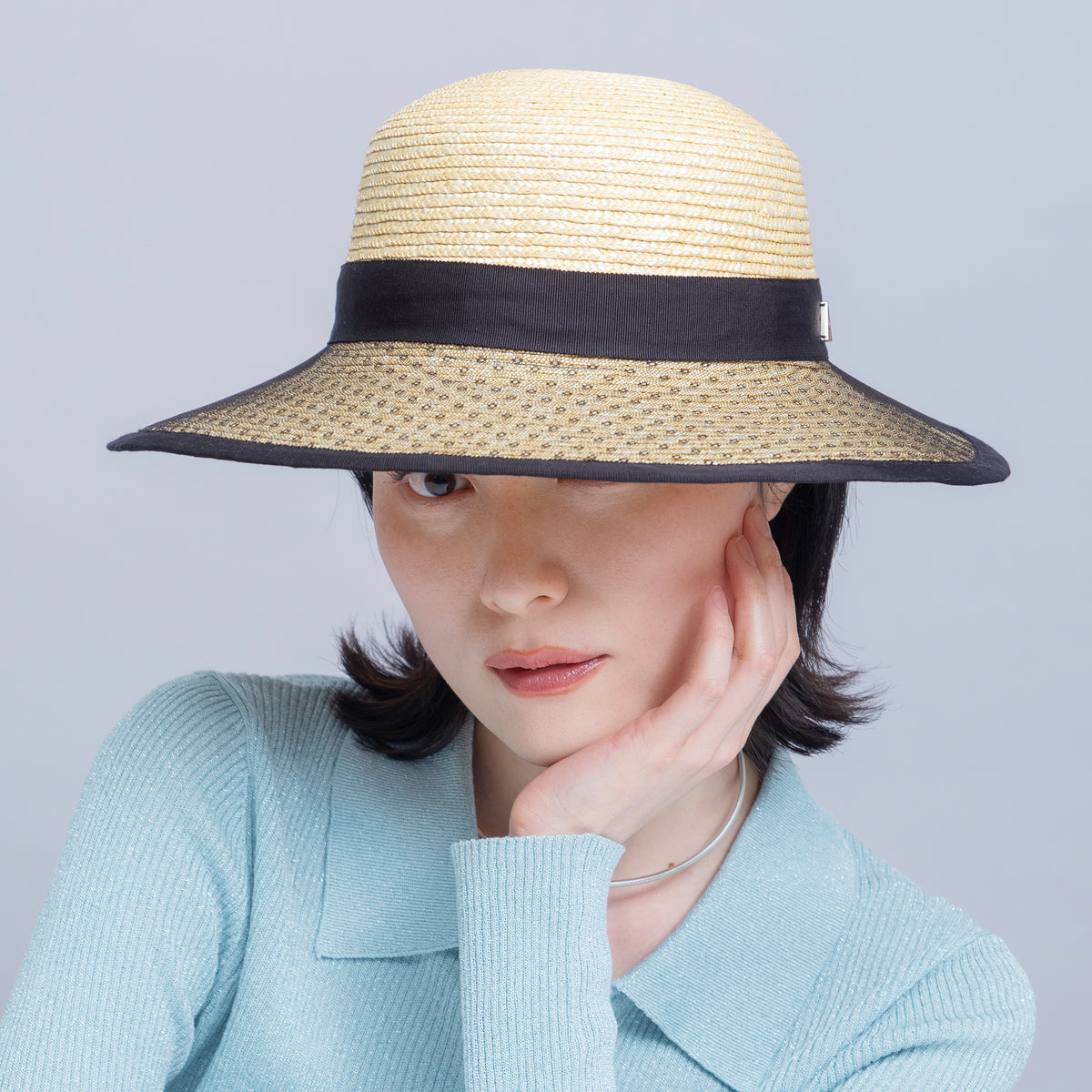 ATRENA X　ＳＴＲＡＷ　ＬＯＮＧ　ＢＲＩＭ　ＨＡＴ