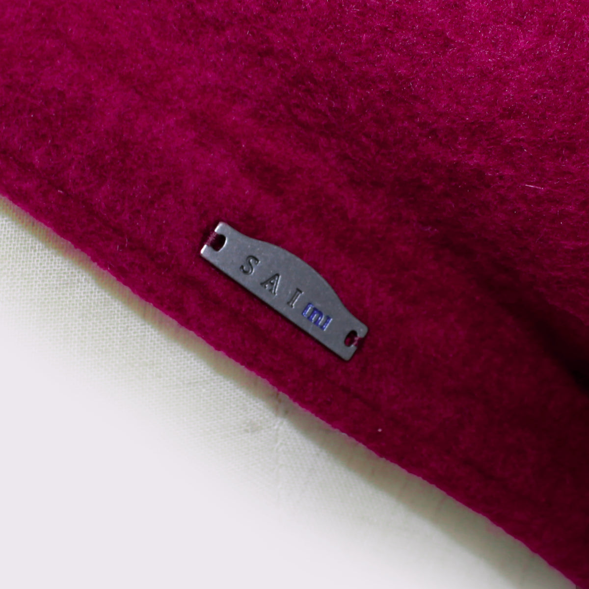 SAI[n] STAND BERET