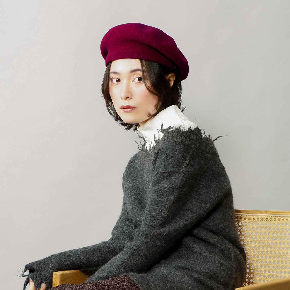 SAI[n] STAND BERET