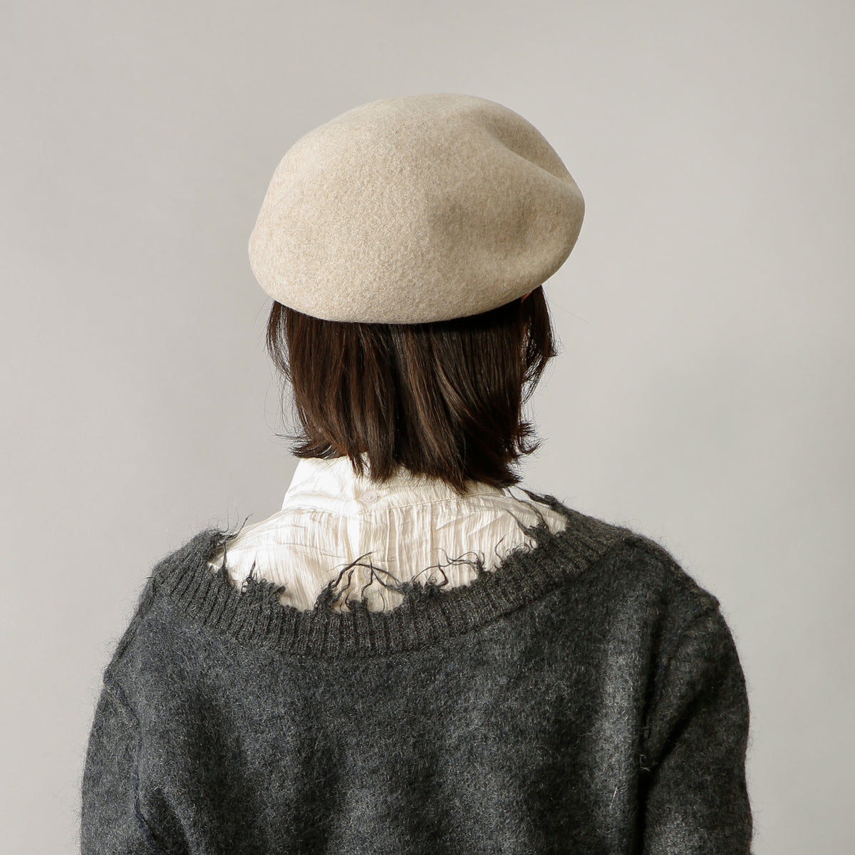 SAI[n] STAND BERET